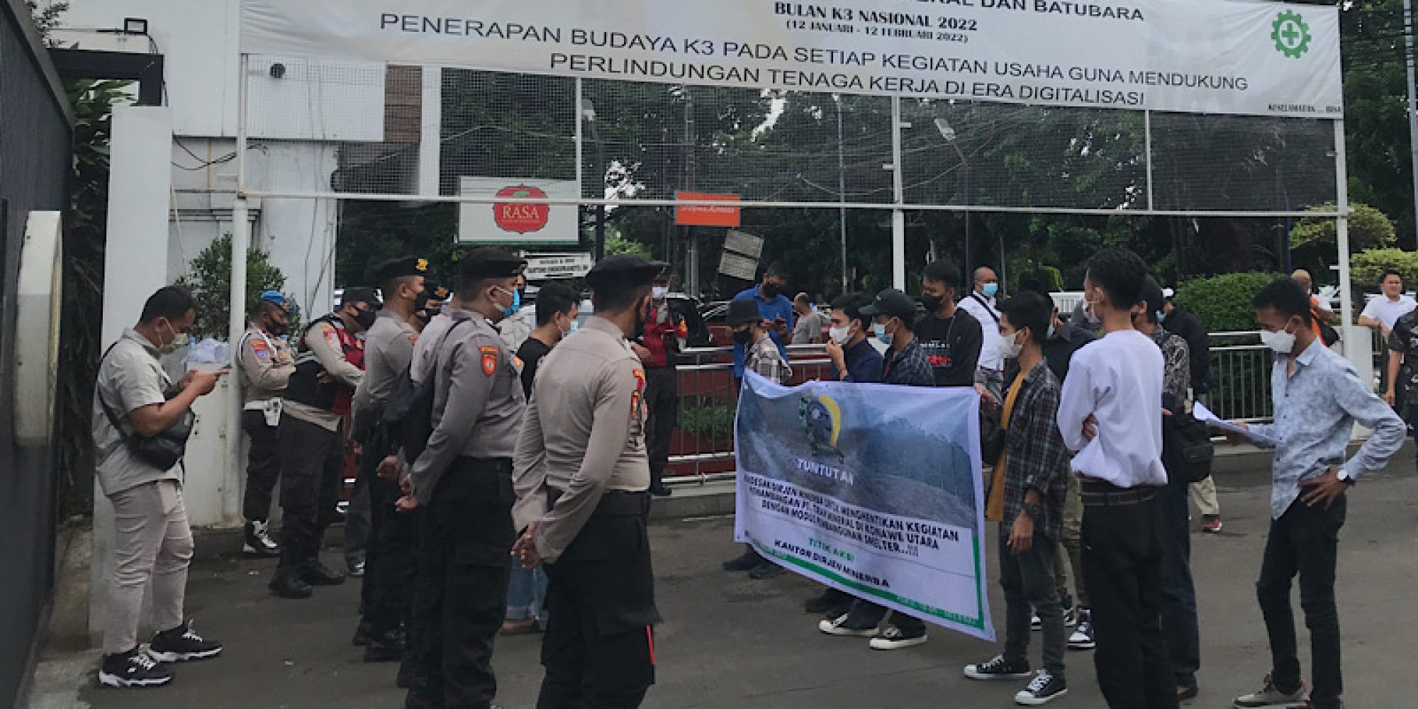 Ampuh Sultra Sambangi Dirjen Minerba, Minta Aktivitas PT Tiran Mineral Segera Dihentikan