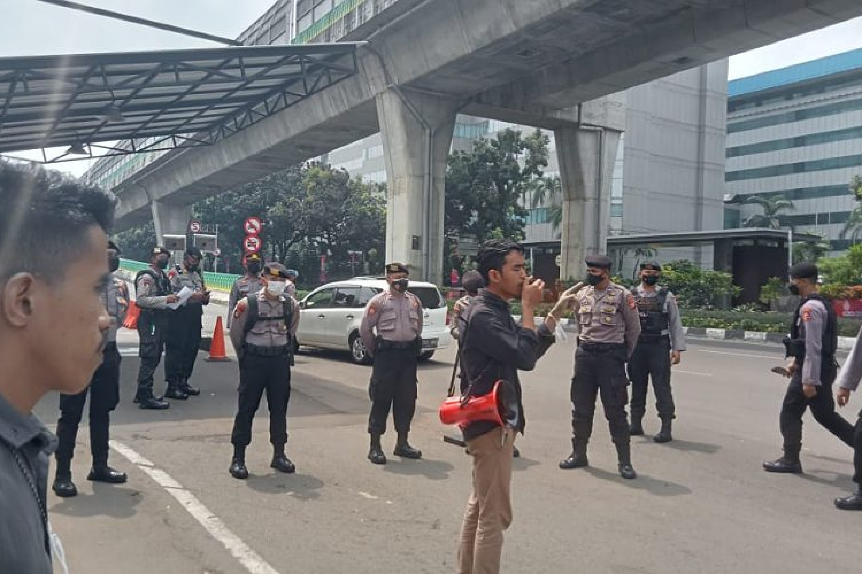 Diduga Menambang Dilahan Koridor, PEPTAM Sultra: Unras Desak Mabes Polri Periksa Pimpinan PT PRT.