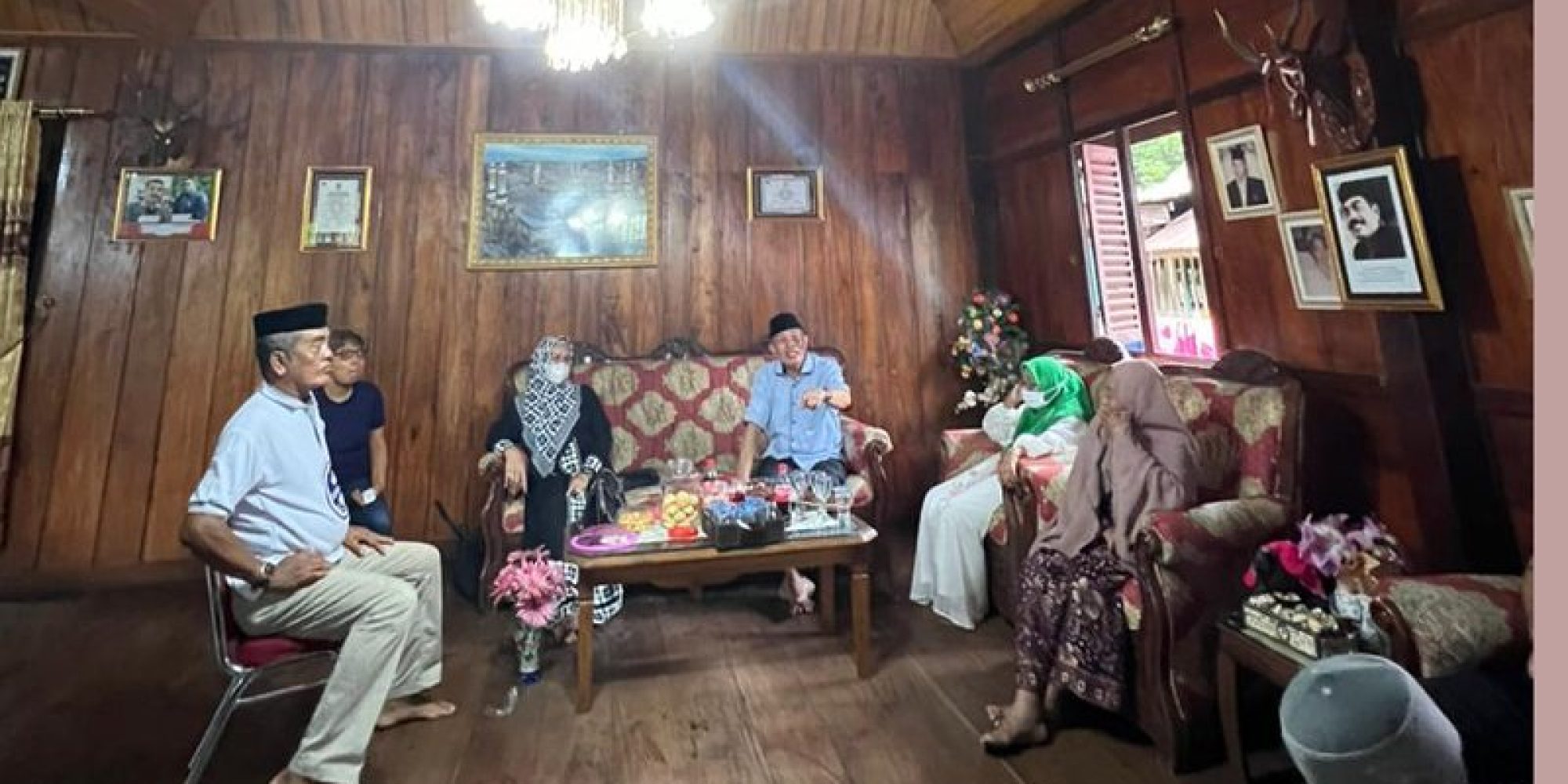Begini Cerita Andi Syafruddin Saat Berkunjung ke Kediaman Keluarga Karaeng Badong.