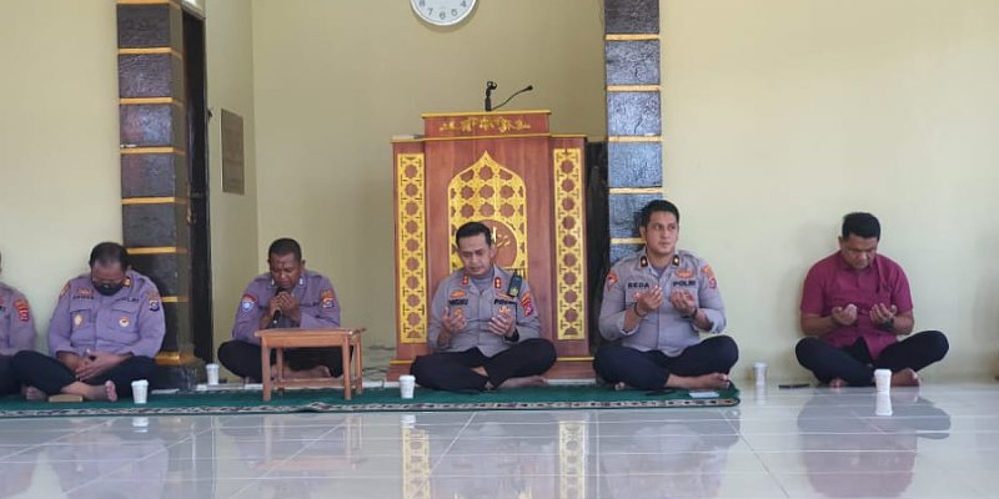 Polres Konsel Gelar Pembinaan Rohani Dan Mental Personel di Mesjid Baitul Am’ni