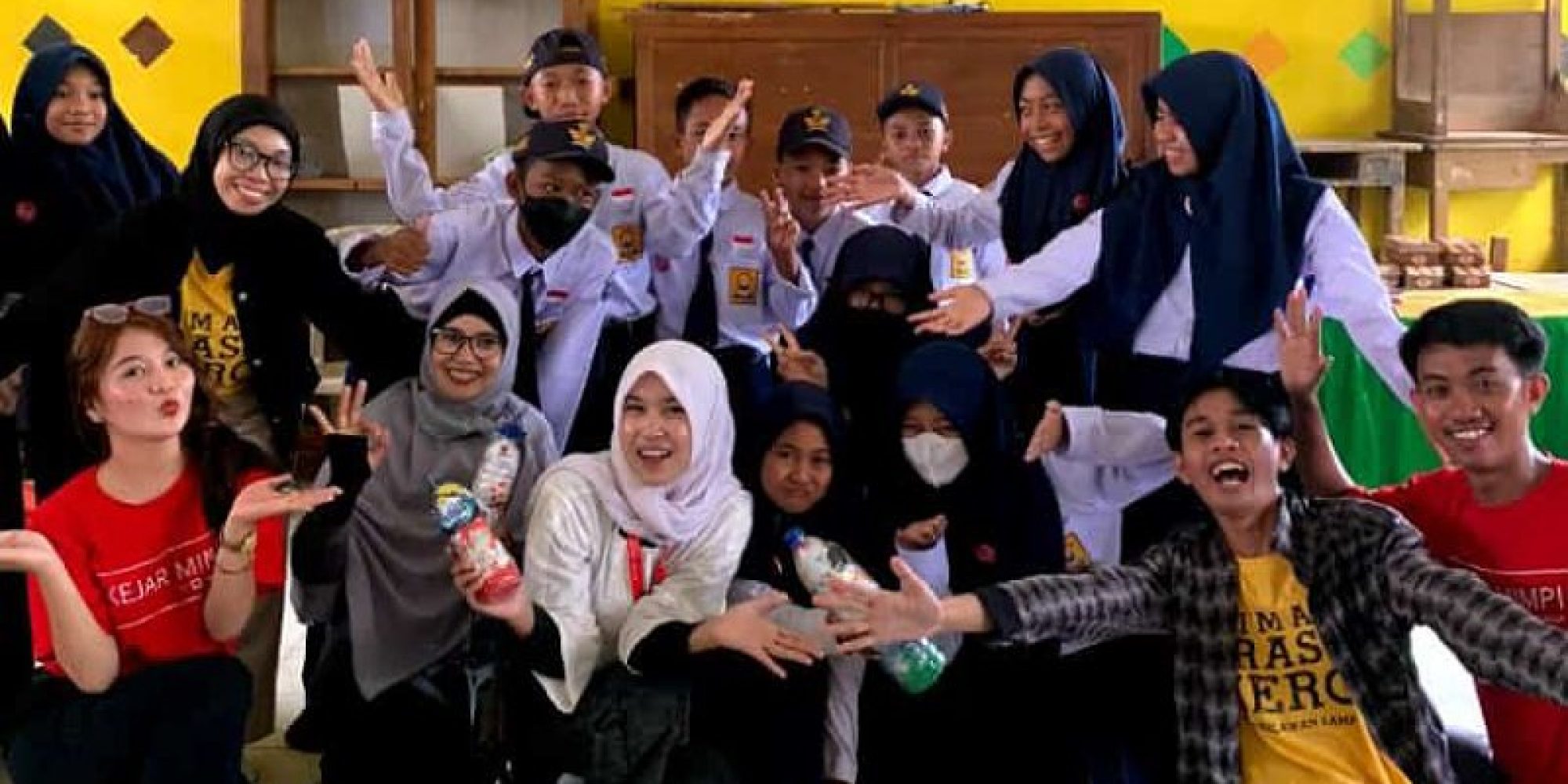 Kejar Mimpi Kendari  Sukses Menggelar  Voluntering Day Bersama Puluhan Siswa SMPN 4 Kendari