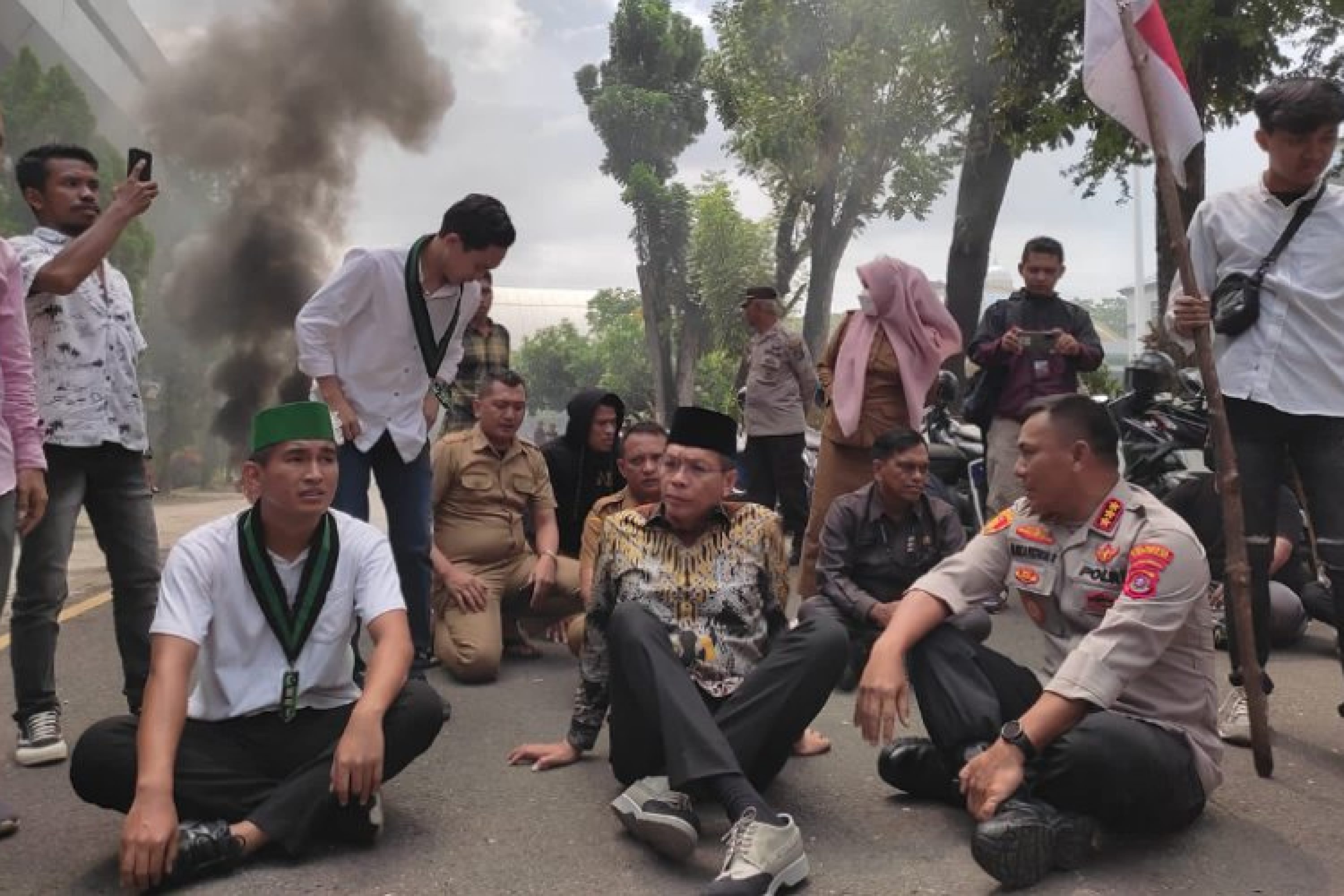 Konsisten Tolak Kenaikan Harga BBM, HMI Cabang Kendari Geruduk DPRD Provinsi Sultra
