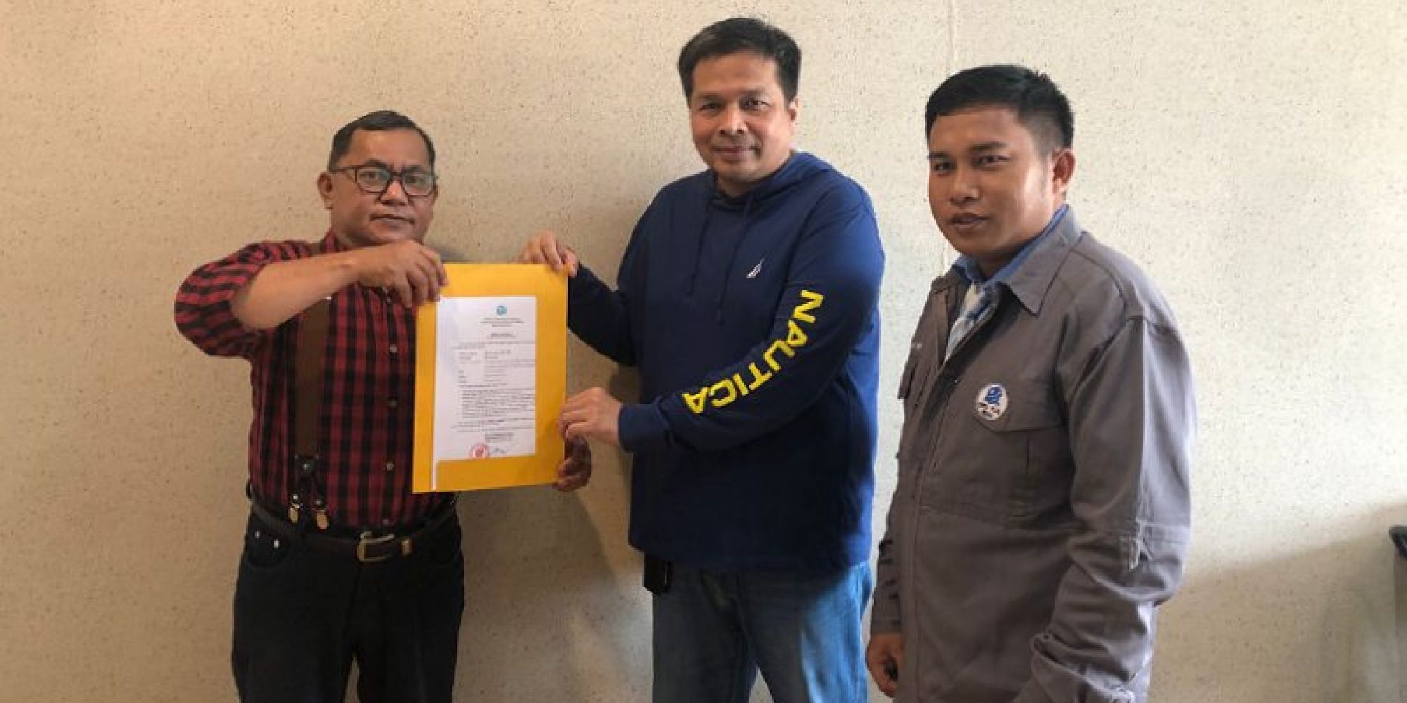 Ketua PJS Riau Serahkan Mandat Pembentukan DPC PJS Pekanbaru