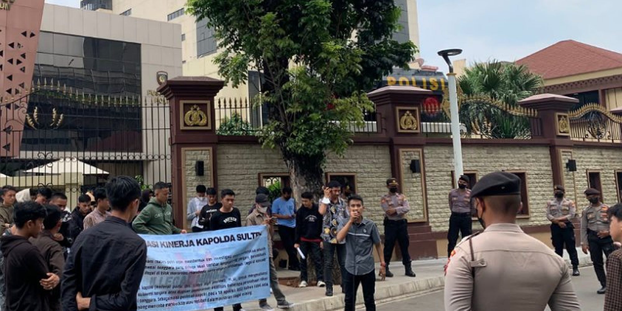Unras di Mabes Polri, KMN minta Kapolri Evaluasi Kinerja Kapolda Sultra