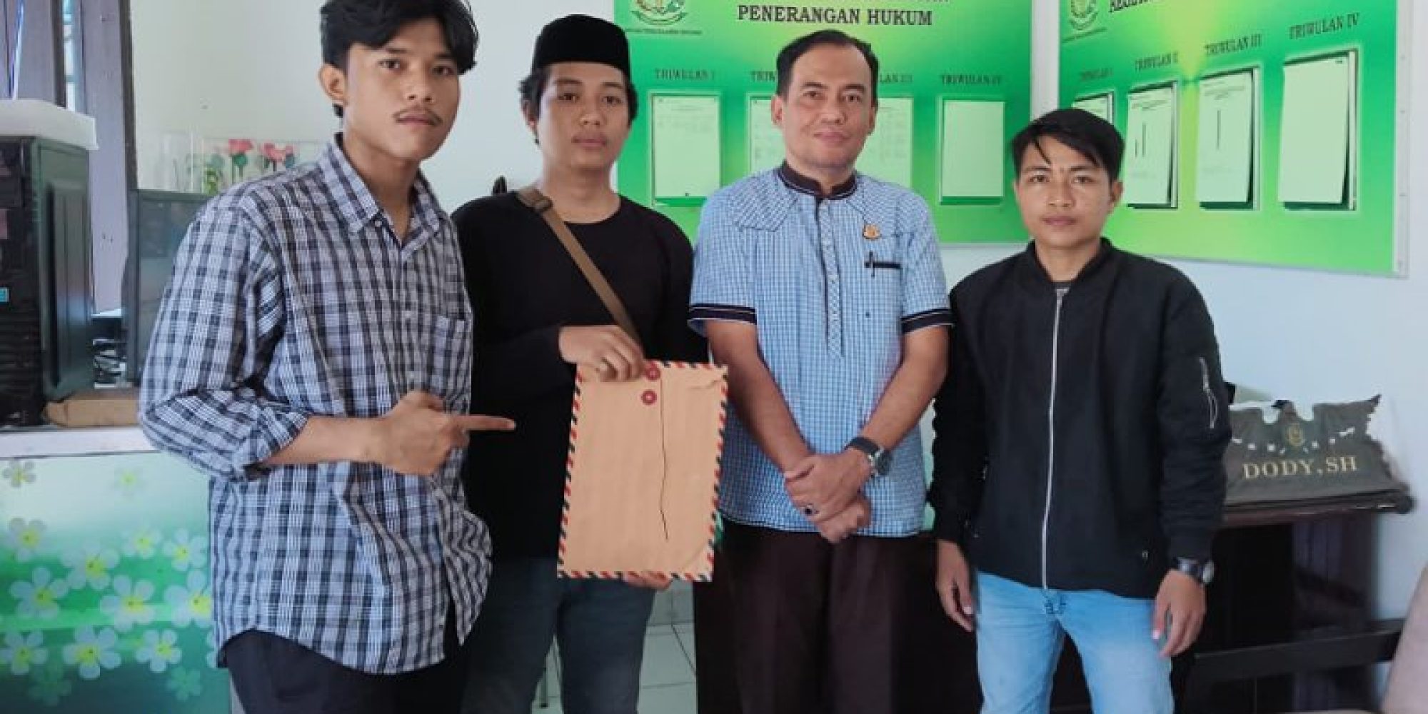 Kembali Melaporkan Ke-Kejati Sultra, LPMT: APH Segera Tindaki PT.MCM dan PT.PBS Terkait Dugaan Ilegal Mining