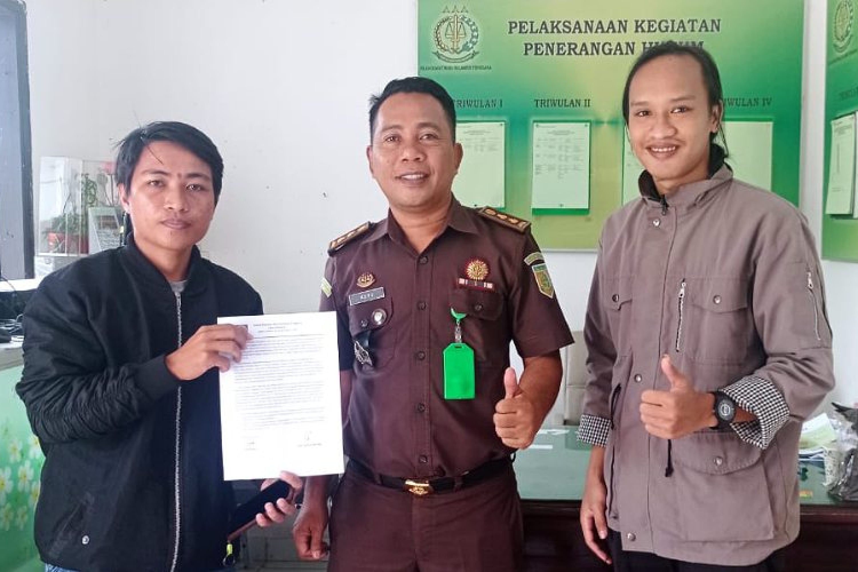 PT. Kabaena Kromit Prathama diduga menggunakan Jetty PT. Sriwijaya dalam melakukan penjualan nikel