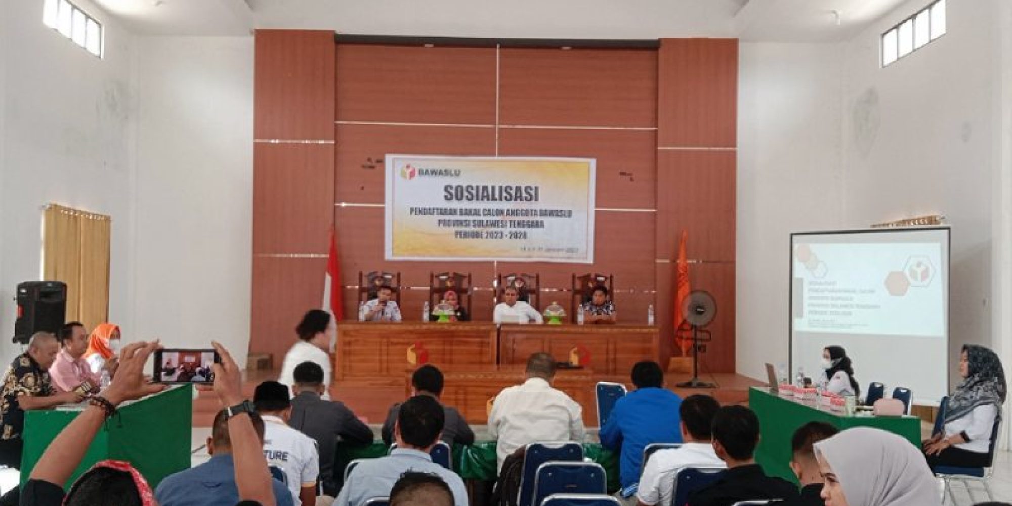 Jelang Pembentukan Anggota Bawaslu Provinsi Sultra, Timsel gelar sosialisasi di Kab. Konsel