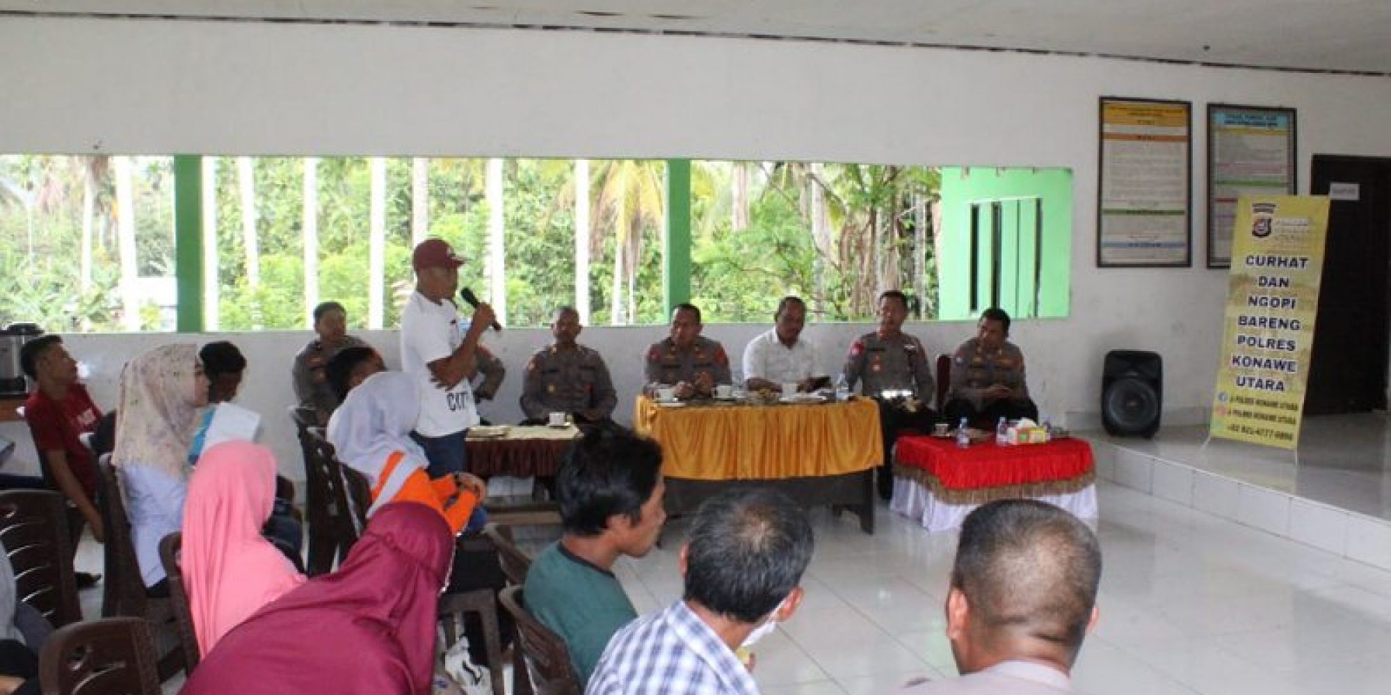 Serap Aspirasi Warga Desa Andedao  Kapolres Konut Gelar Jum’at  curhat  Dan Belanja Masalah Warga