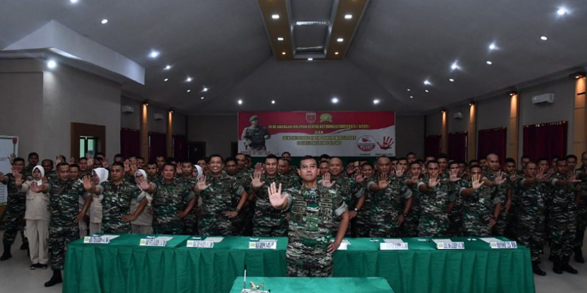 Korem 143/HO Melaksanakan Pencanangan Wilayah Tertib Reformasi birokrasi (WTRB)
