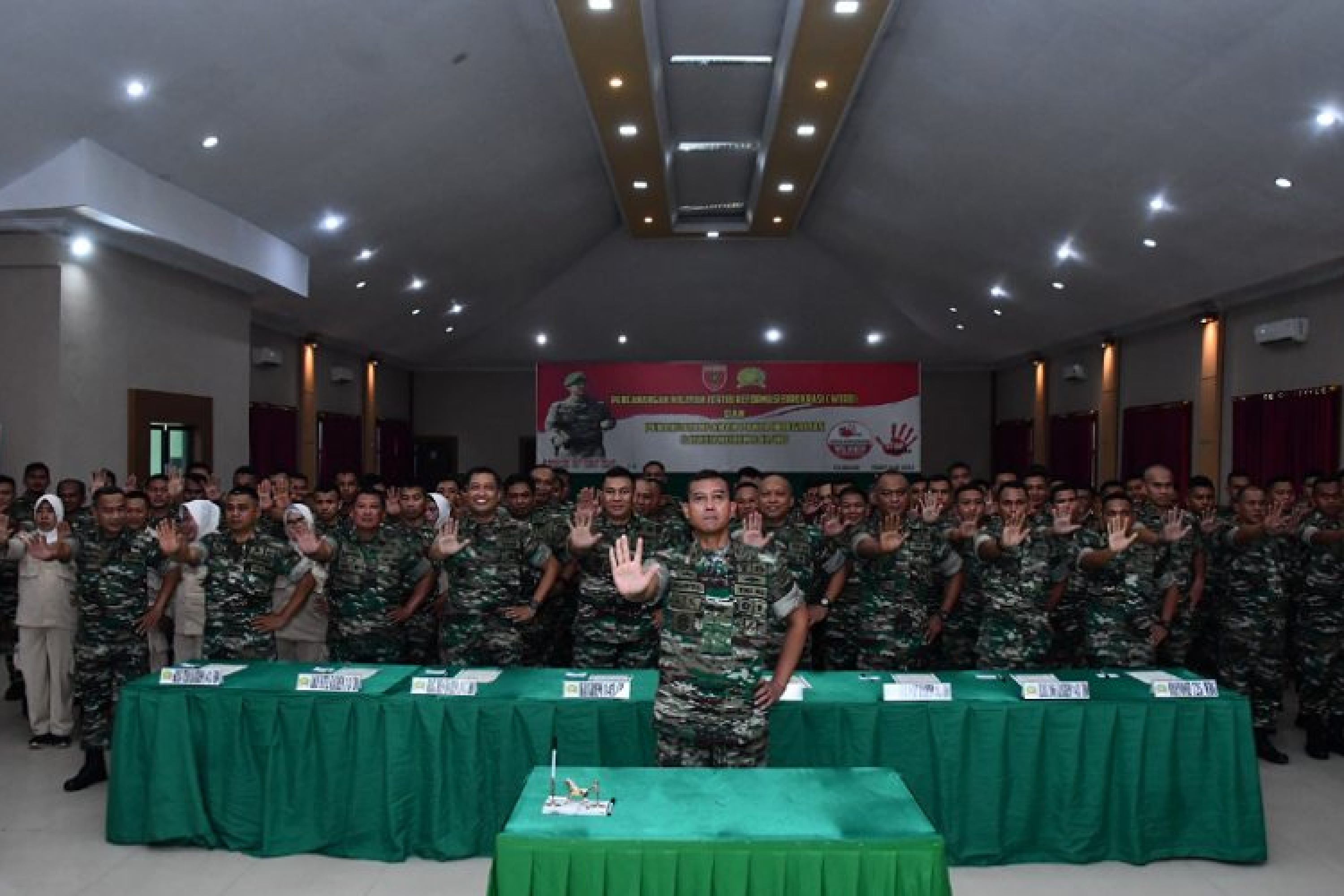 Korem 143/HO Melaksanakan Pencanangan Wilayah Tertib Reformasi birokrasi (WTRB)