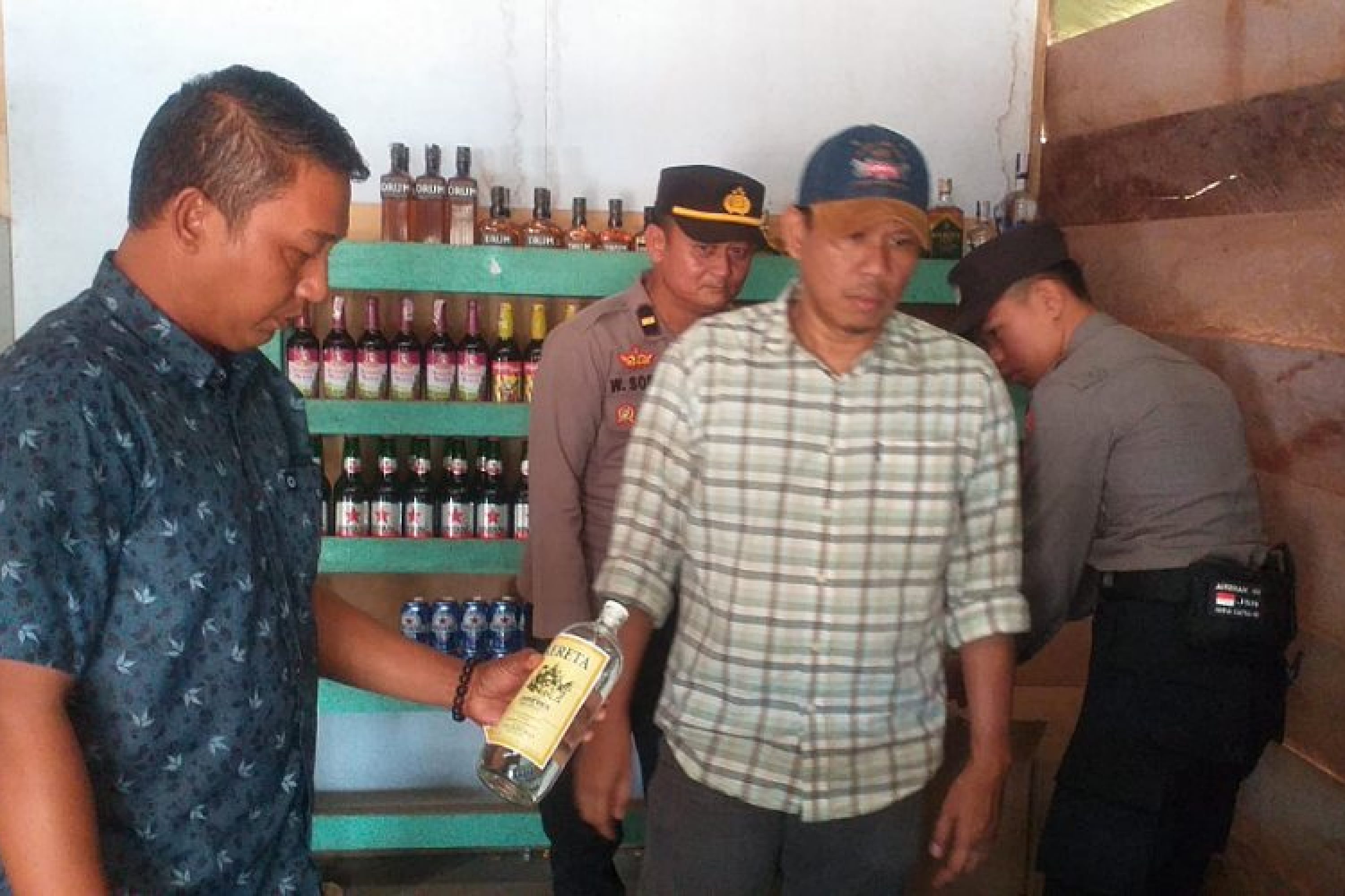 Sita Puluhan Botol Miras Dalam Operasi Pekat Anoa 2023, Kapolres Konut Minta Masyarakat Tak Jual Miras