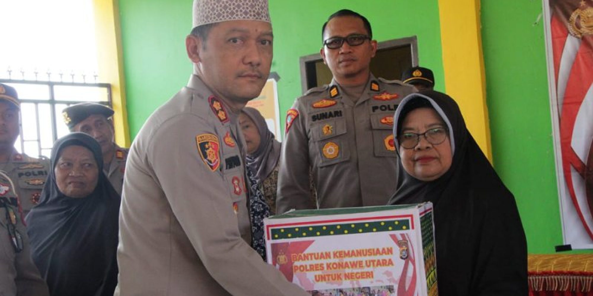 Peduli kepada Keluarga kurang mampu dan Tuna Netra, Polres Konut beserta Bhayangkari Serahkan Bantuan Kemanusiaan Untuk Negeri