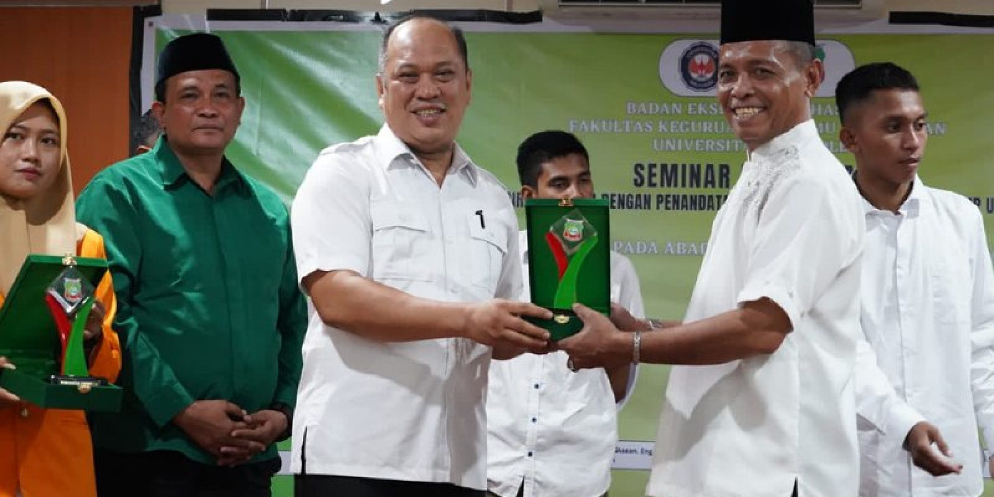 Bupati Konawe Utara, H. Ruksamin Jadi Narasumber Di Seminar Pendidikan FKIP UHO