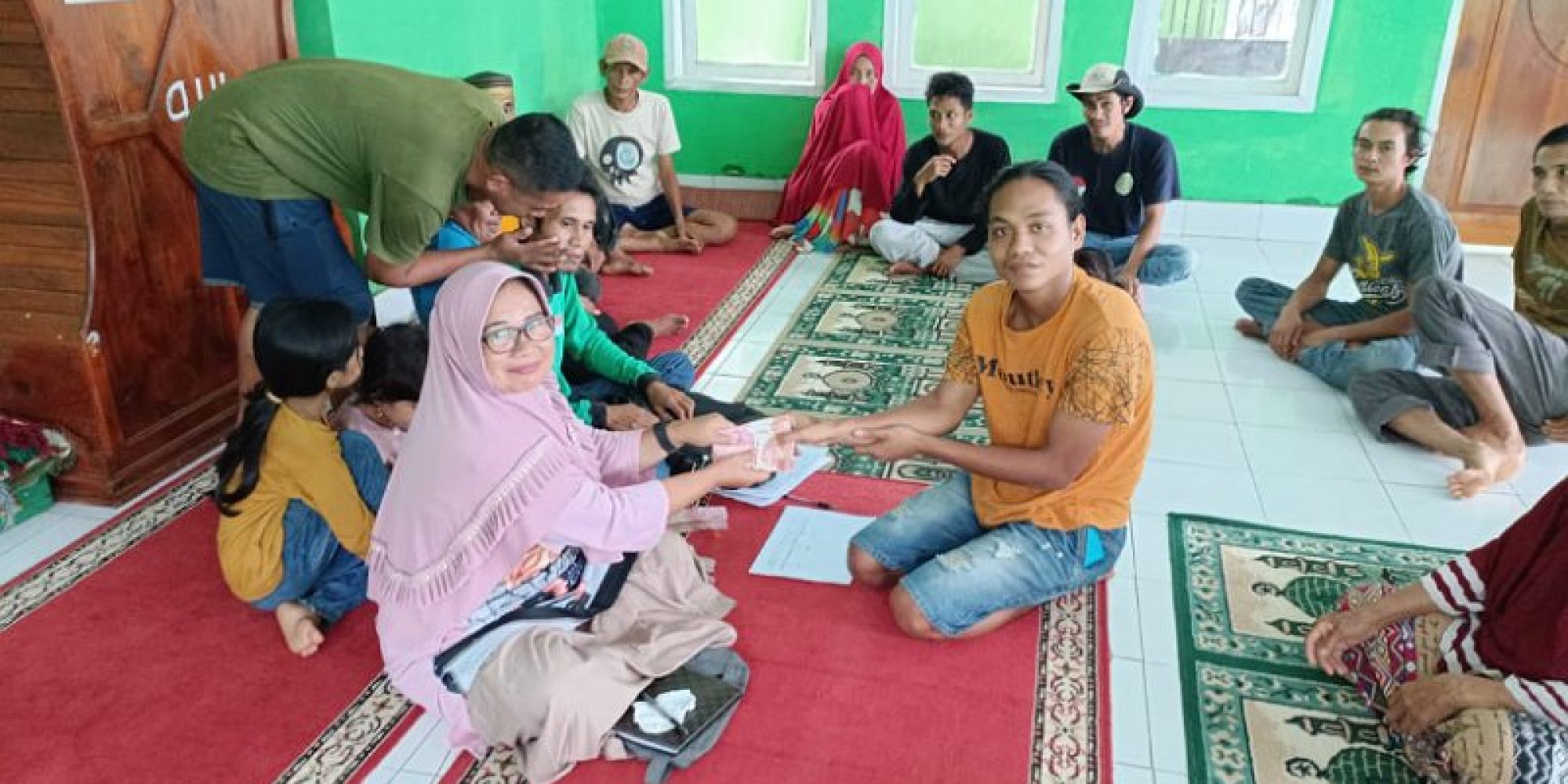 Pemdes Otipulu Salurkan Bantuan BLT DD Tahap Satu 2023
