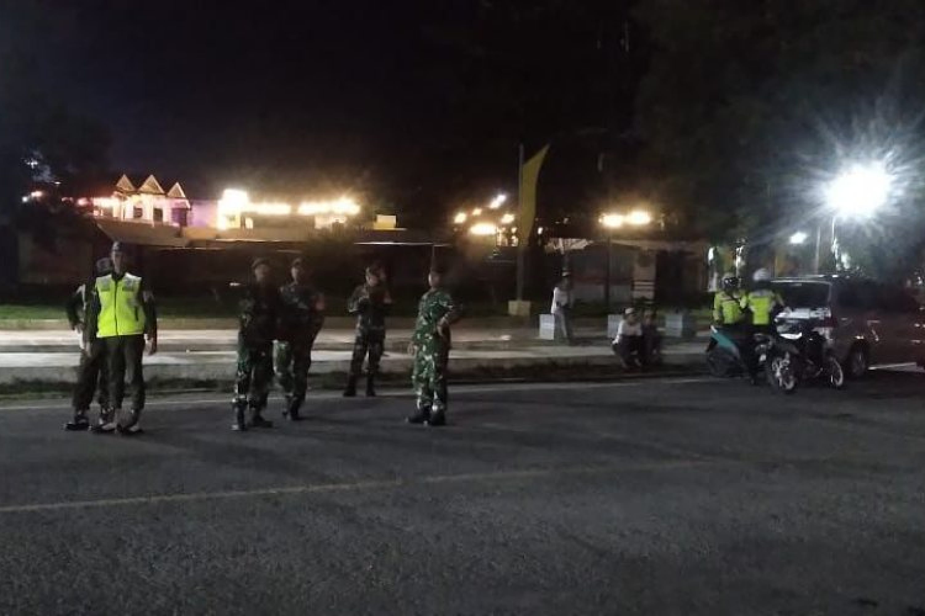 Amankan Situasi Kamtibmas Jelang Hari Raya Idul Fitri, Kodim 1416 / Muna Bersama Polres Muna Gelar Patroli Gabungan