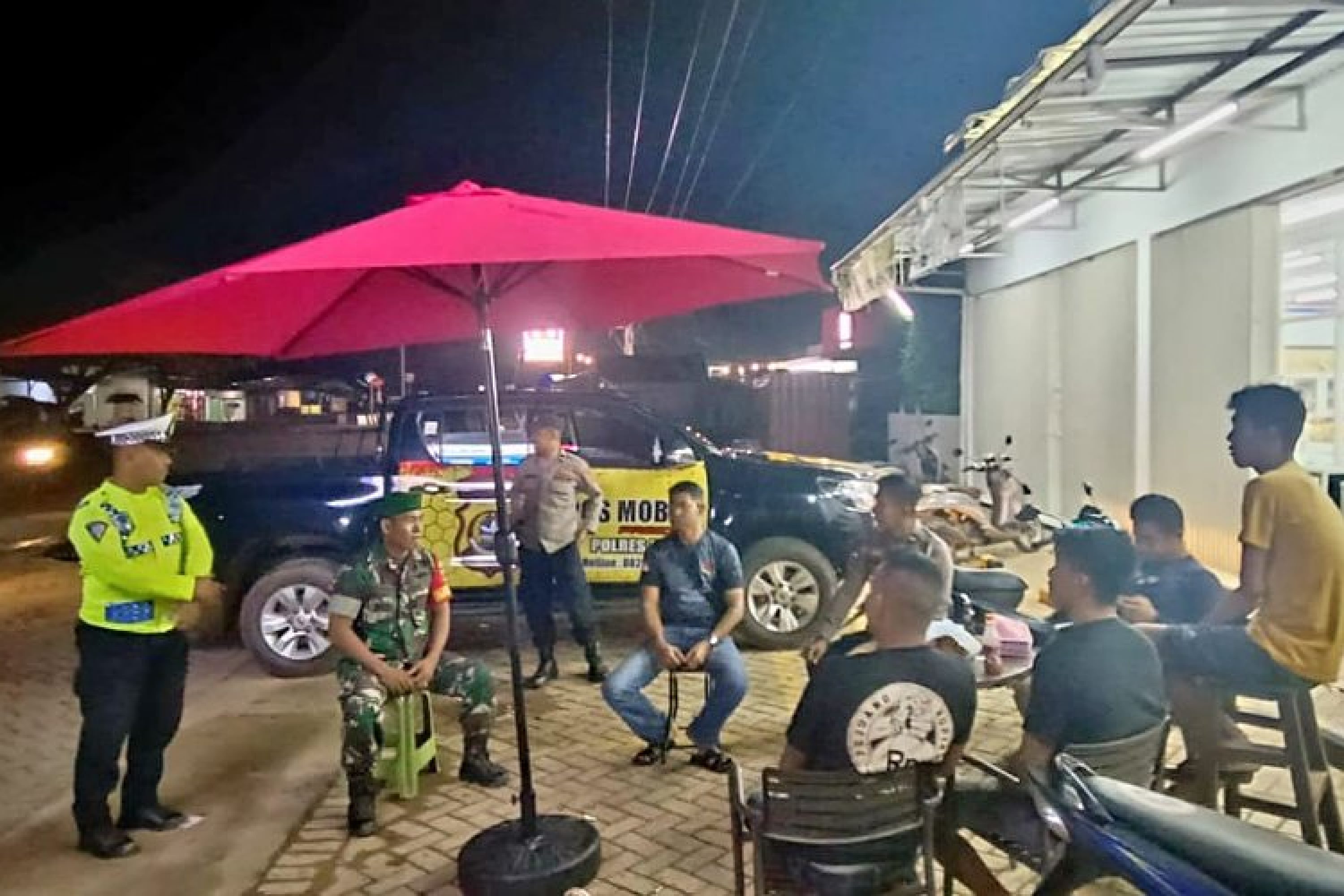 Kompak Jaga Kamtibmas Konut, Sinergitas TNI-POLRI Patroli Pos Mobil Bersama
