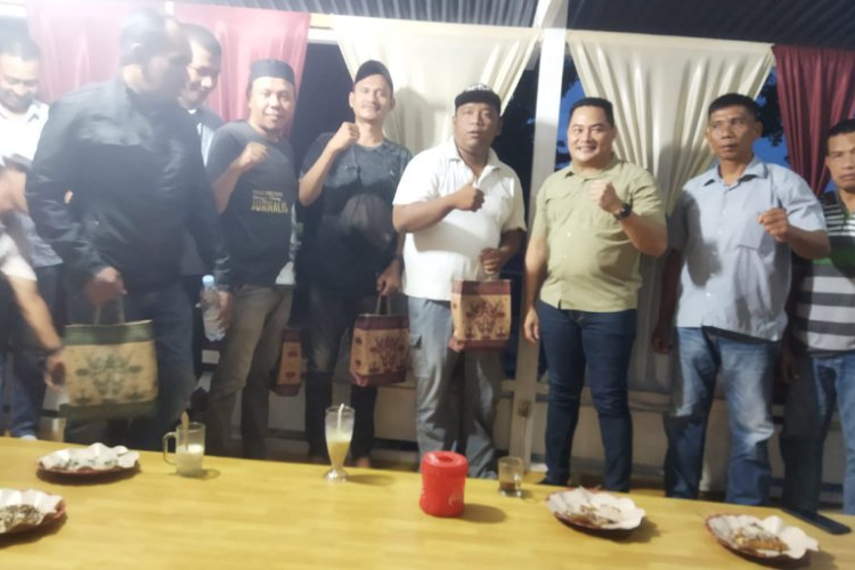Pererat Tali Silaturahmi,Dandim 1416/Muna Gelar Tatap Muka dan Ngopi Bareng Bersama  Perwira Staf Dim  dan Insan Pers