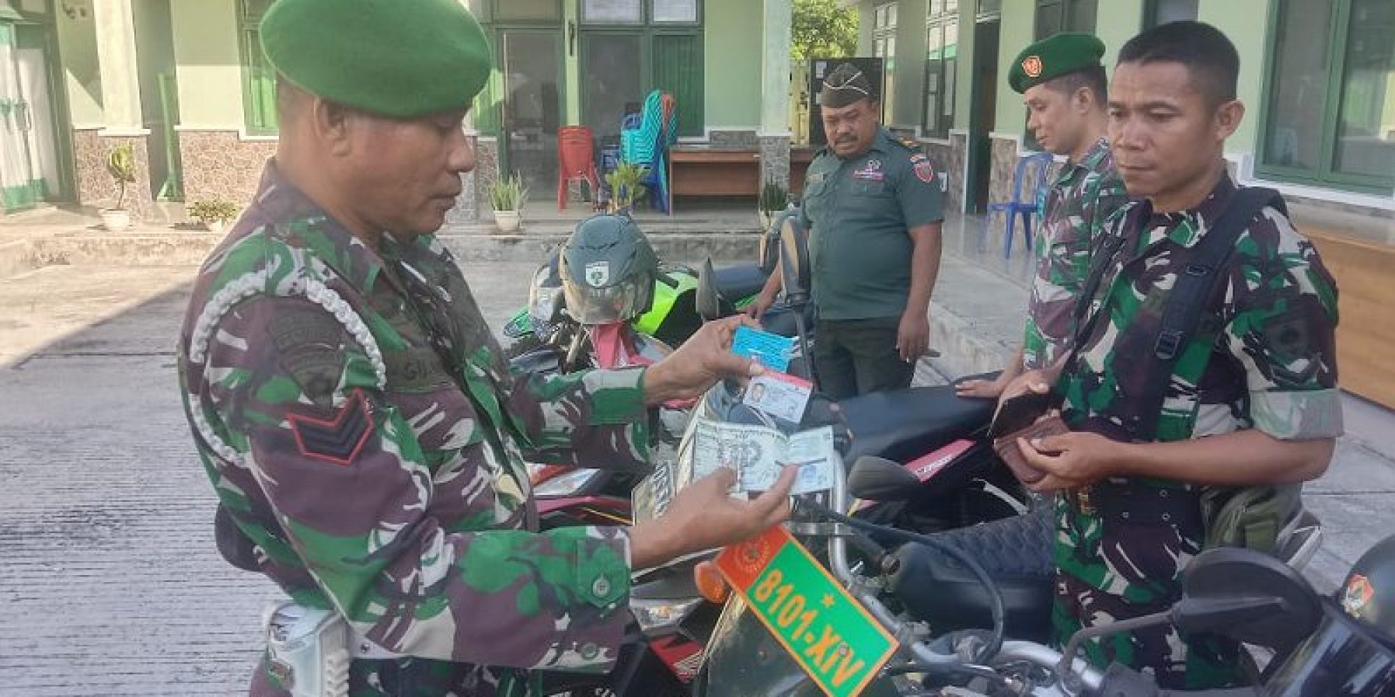 Dalam Rangka Penegakan Hukum Disiplin dan Tata Tertib Bagi Prajurit, Kodim 1416/Muna Menggelar Kegiatan Pemeriksaan Kelengkapan Kendaraan