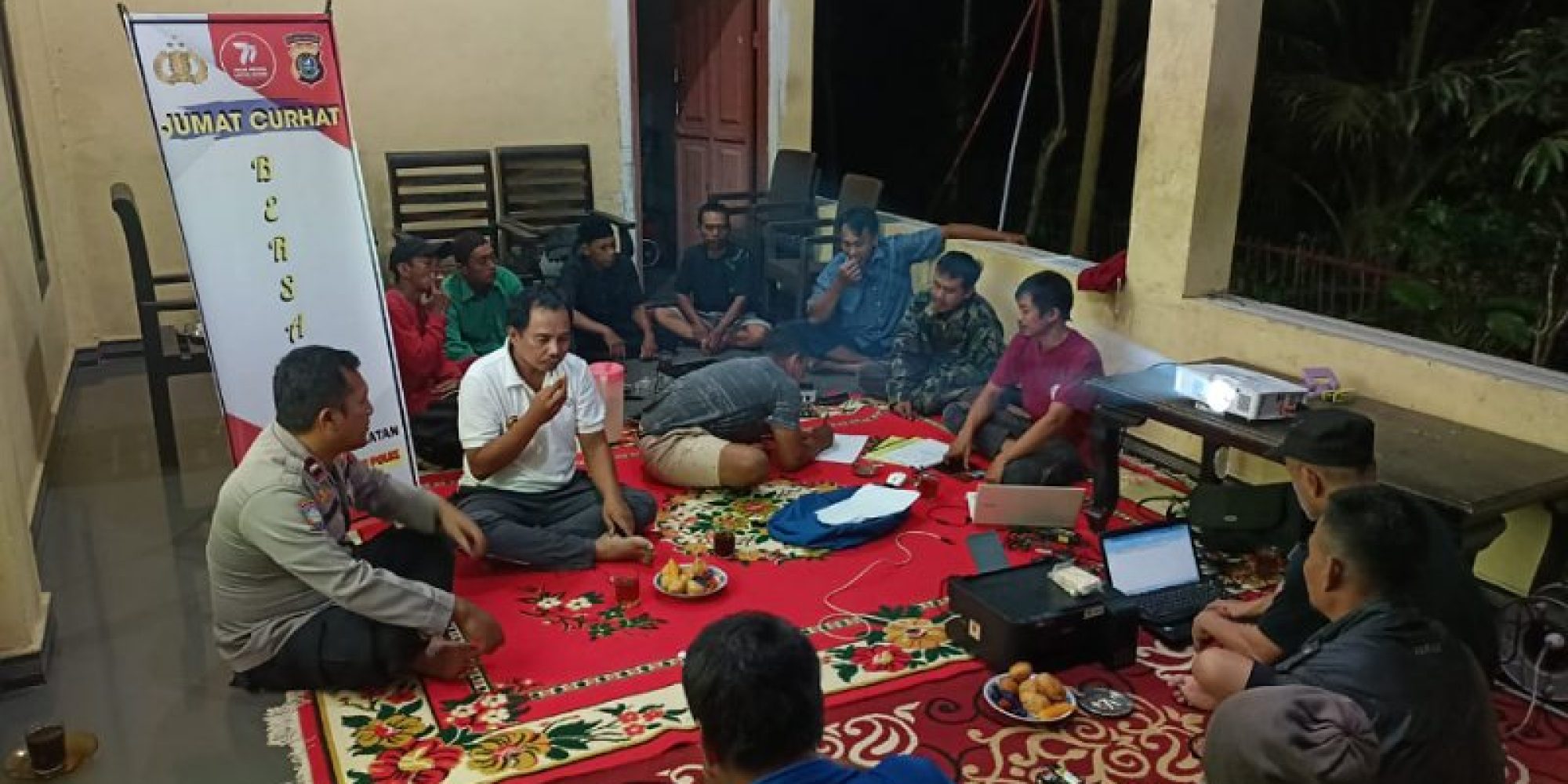 Giat Curhat dan Ngopi Bareng Polsek Mowila, Warga Desa Rakawuta Keluhkan Merosotnya Harga Rambutan