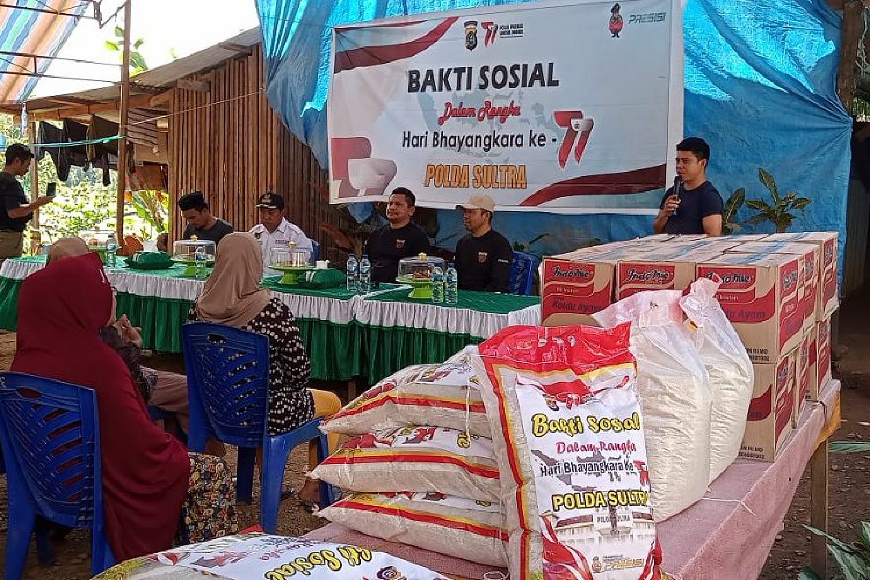 Sambut HUT Bhayangkara Ke-77, Polda Sultra Laksanakan Kegiatan Baksos  Di Dua Desa di Konut