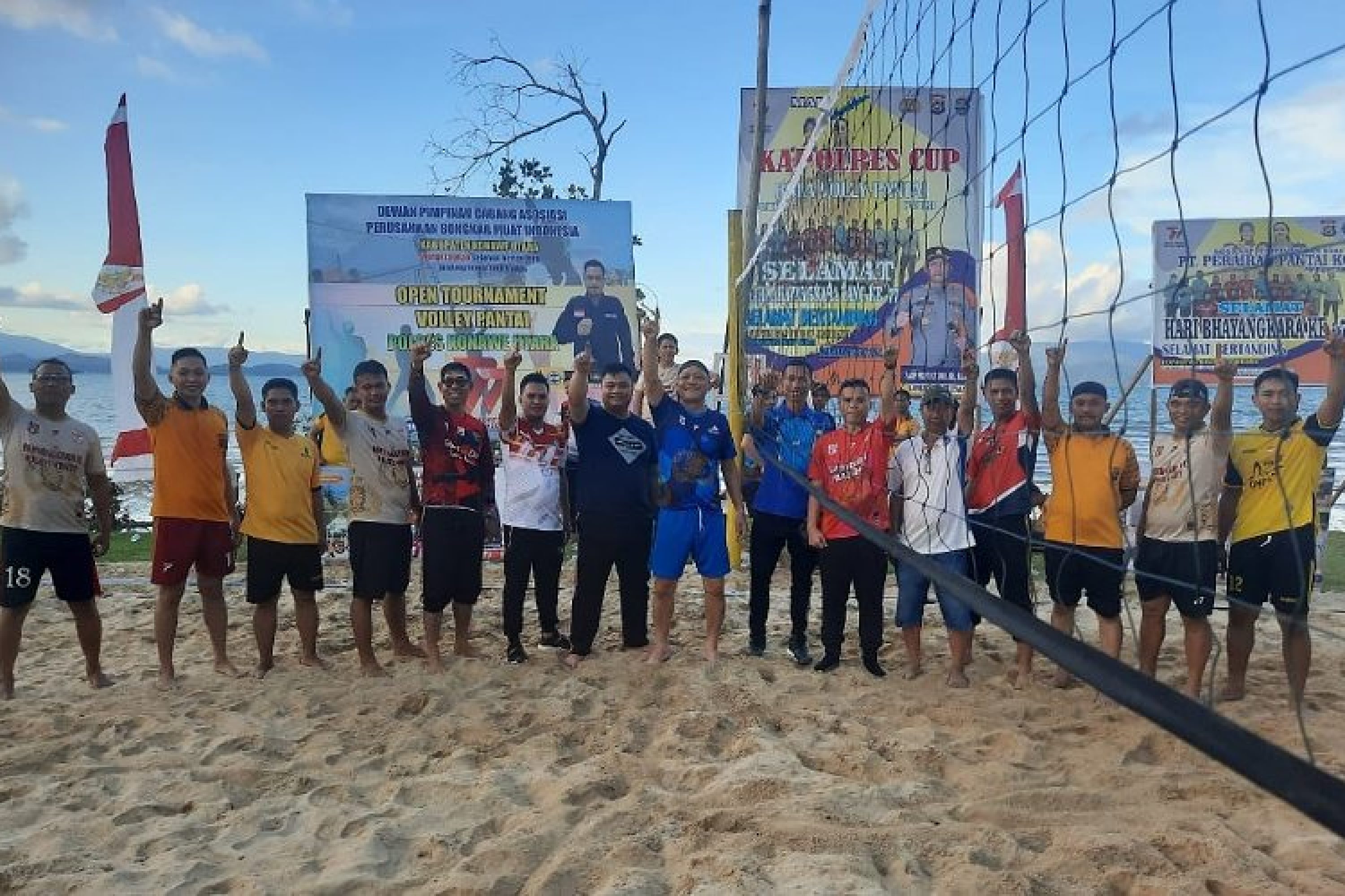 Kapolres Konut Bersama Ketua KONI Tutup Turnamen Volly Pantai Intern  Antar Satker Polres Konut