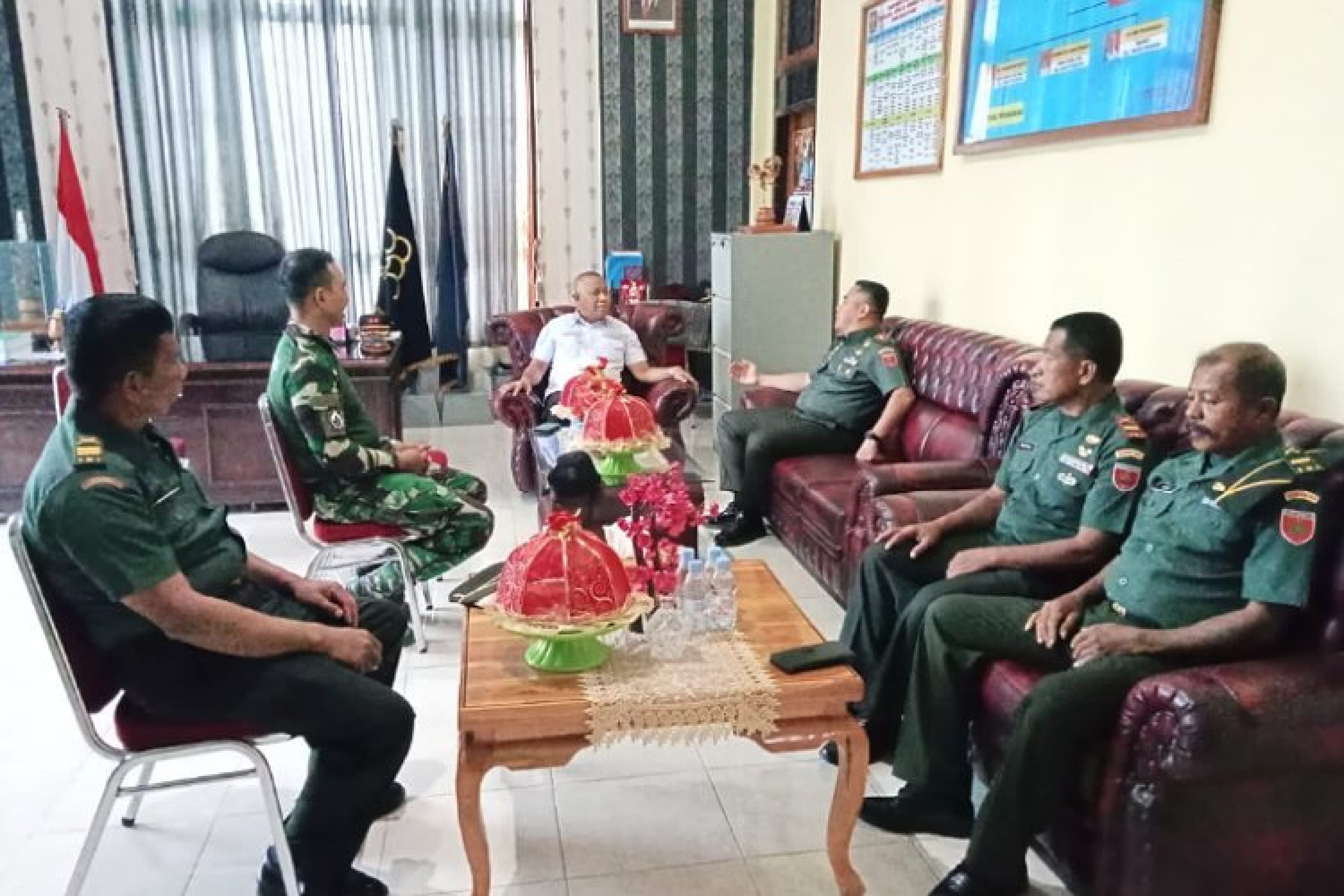 Silaturahim, Dandim Muna Sambangi Lapas Kelas II B Raha