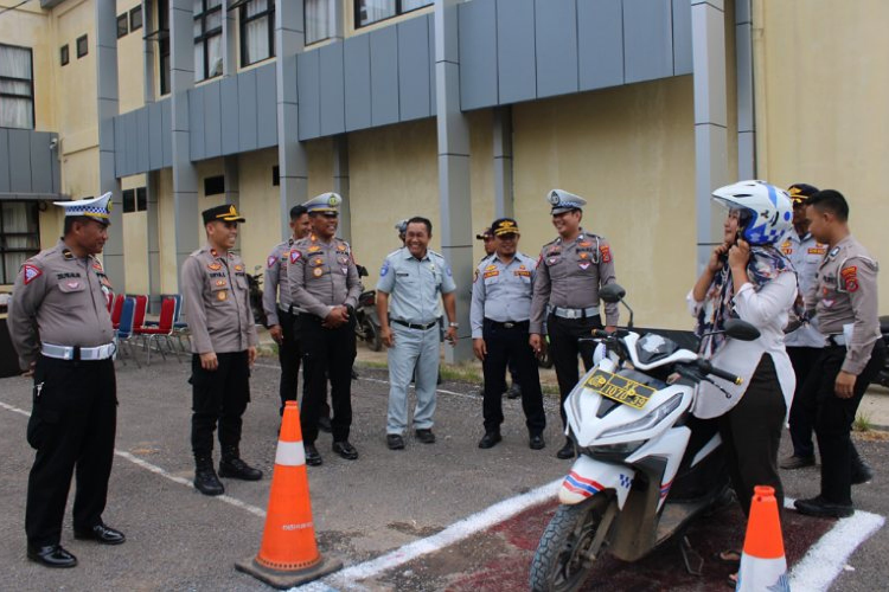 Menindak Lanjuti Instruksi Kapolri, Satlantas Polres Konawe Utara  Lounching Lintasan Baru Uji Praktek SIM