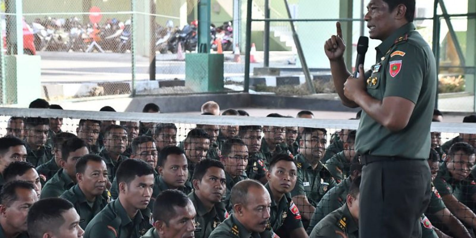 Danrem 143/HO : Jadilah Kebanggan Bagi Satuan dan Jadilah Solusi Bagi Masyarakat