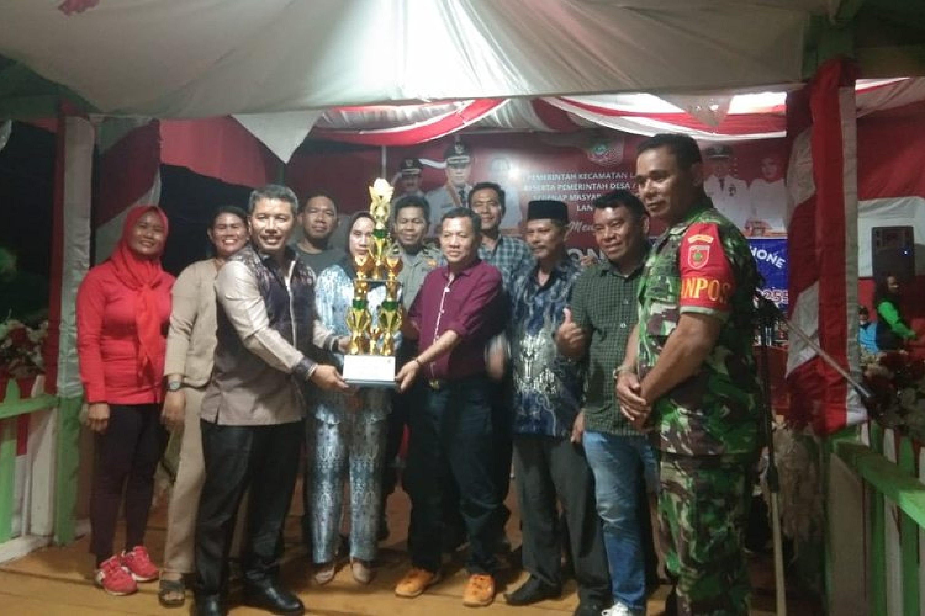 Pemerintah Kecamatan Langgikima Resmi Menutup Lomba Porseni, Desa Molore Pantai Sabet Juara Umum