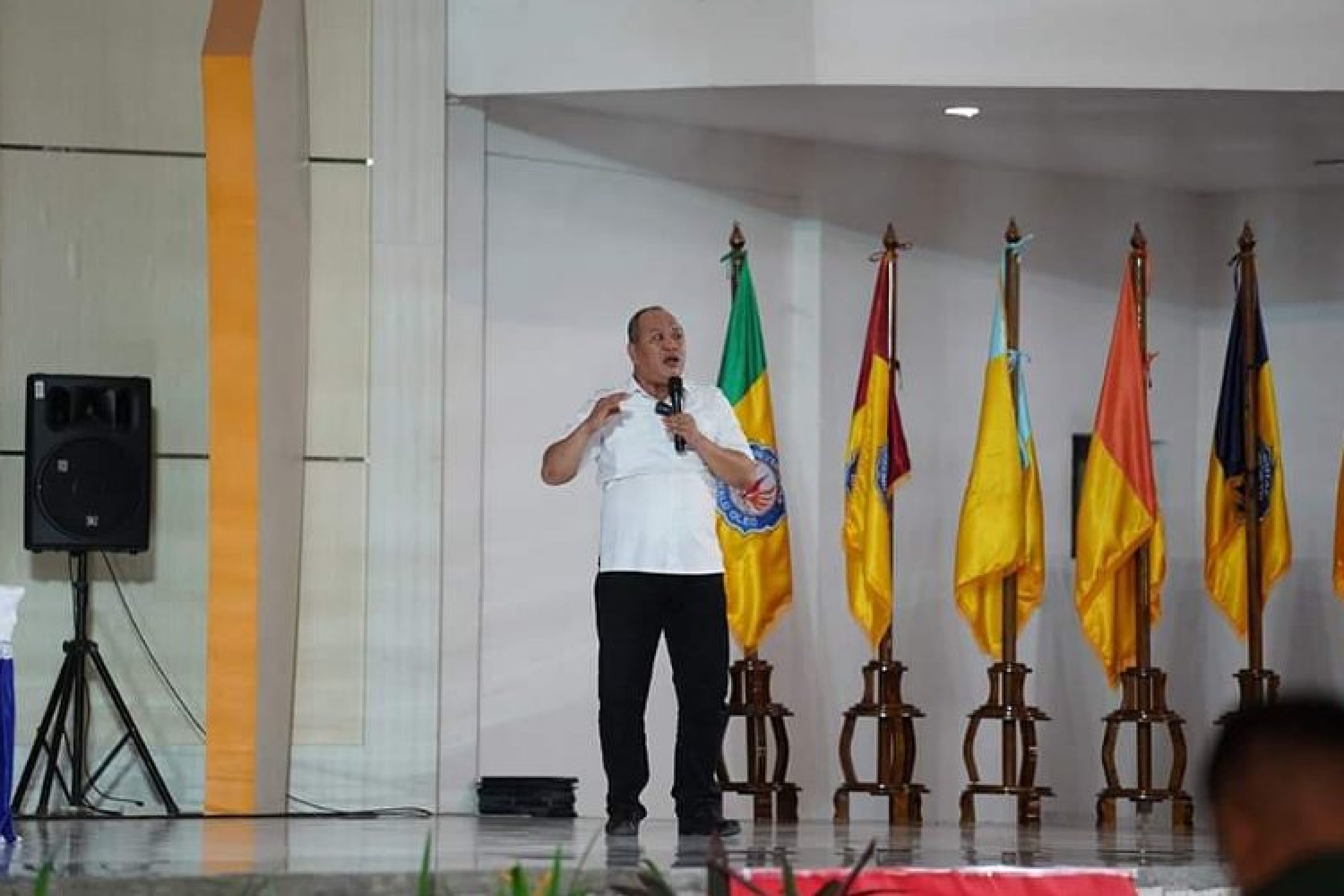 Diundang Dalam Seminar Internasional, Bupati Konut Paparkan Nilai – Nilai Adat Konasara