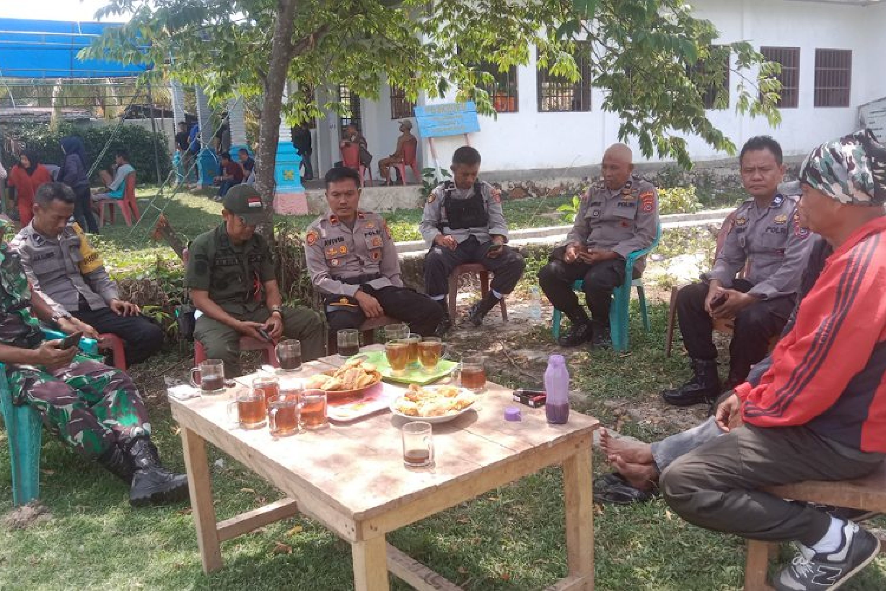 Pastikan Pilkades Berjalan Aman dan Kondusif, Kapolsek Angata Terjun Langsung Pantau TPS
