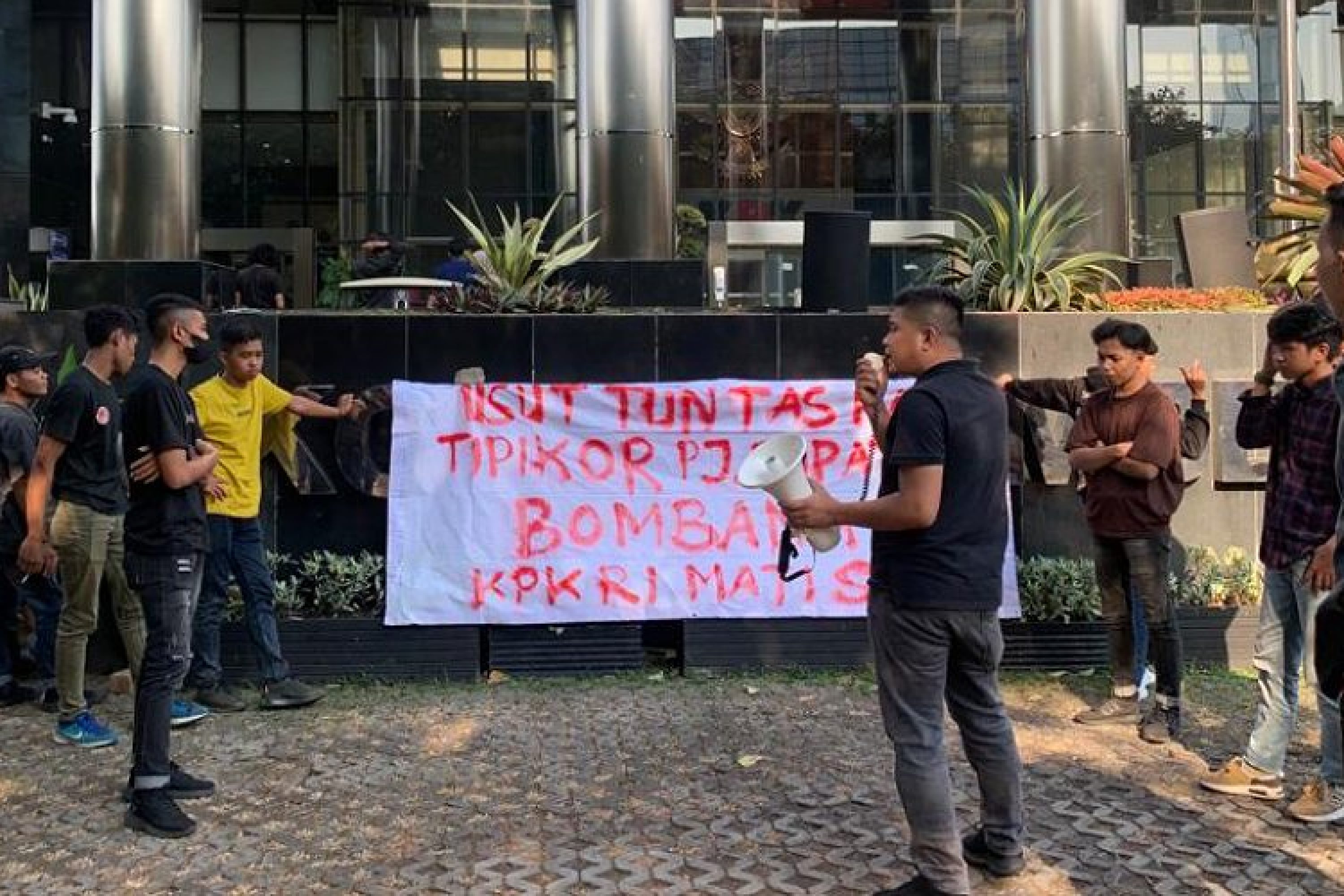 GARPEM Sultra Tantang KPK RI Untuk Segera Periksa Dan Tetapkan Tersangka PJ, Bupati Bombana