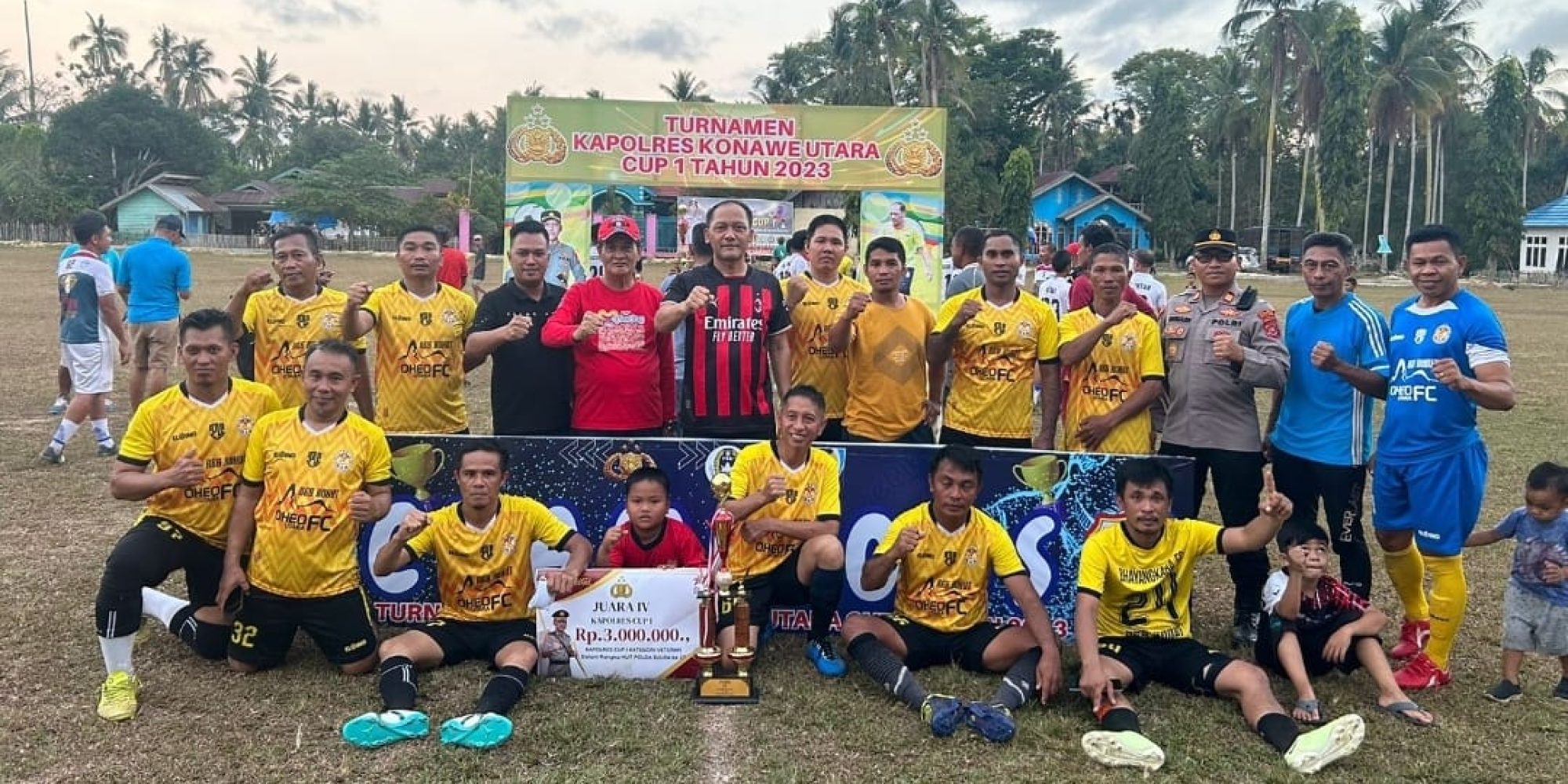 Kapolres Konut Bersama Ketua KONI Tutup Turnamen Kapolres Cup 1 U 40