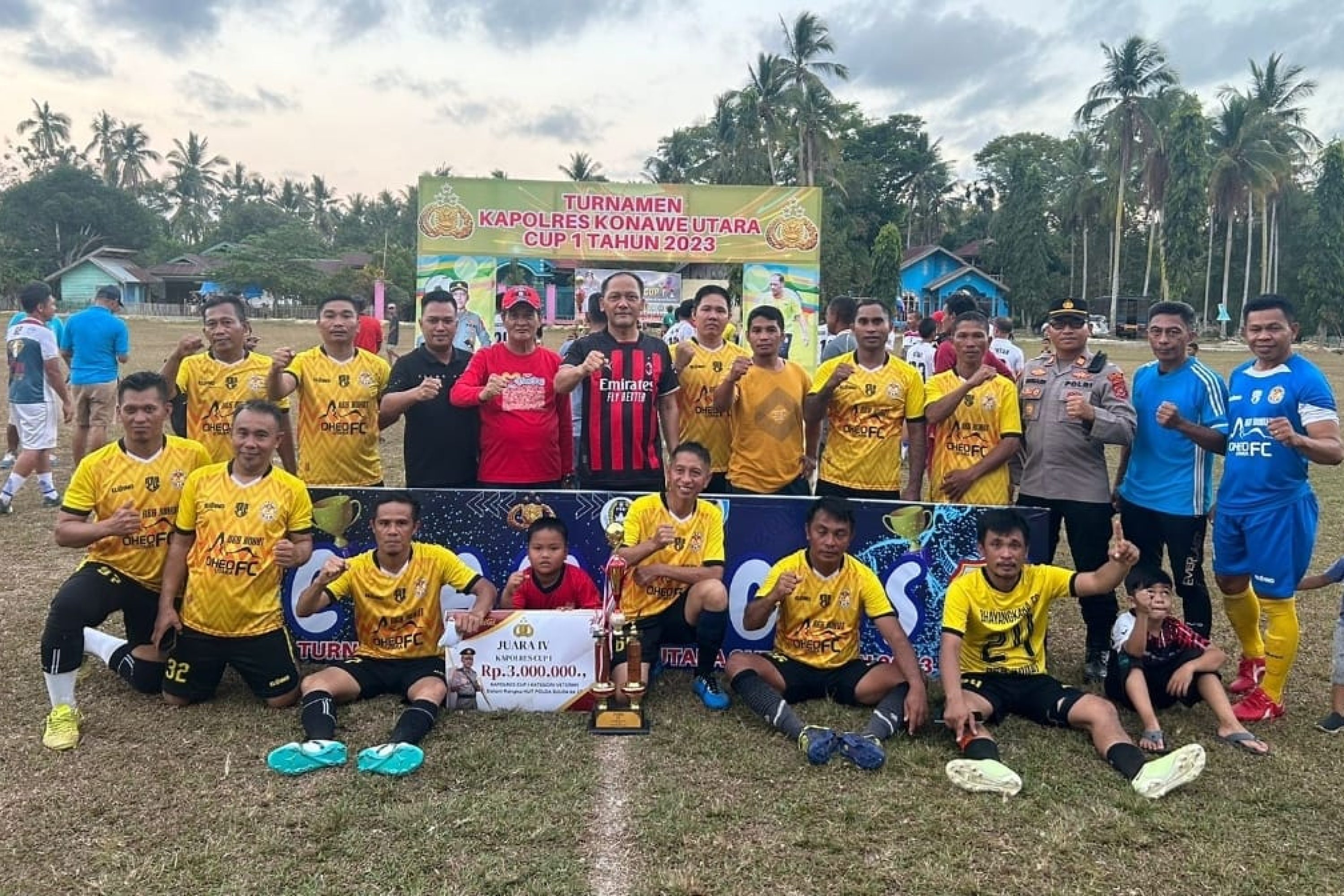 Kapolres Konut Bersama Ketua KONI Tutup Turnamen Kapolres Cup 1 U 40