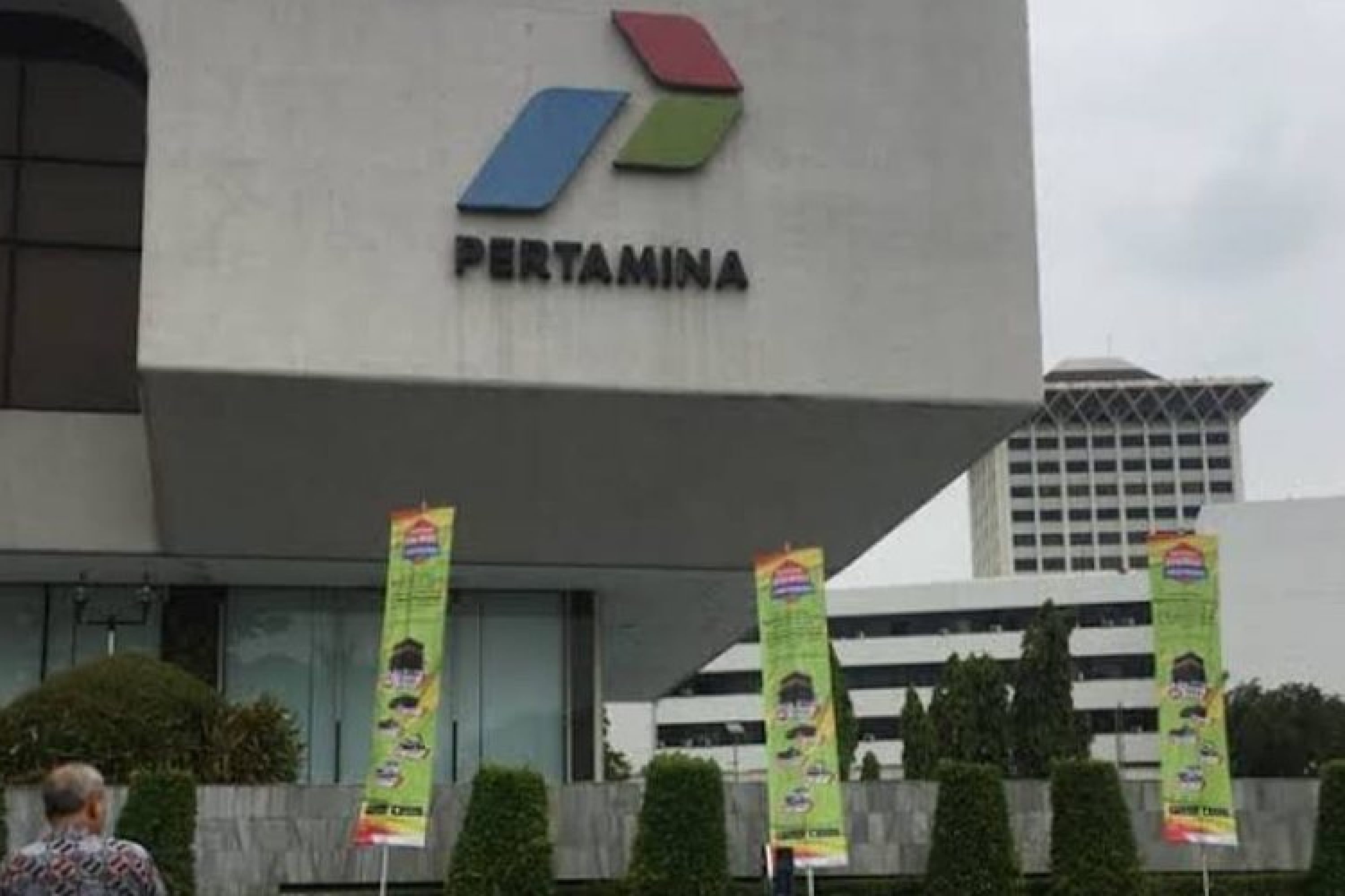 Potensi Kerugian Pertamina Akibat Sengketa Hukum Kontrak LNG CCL