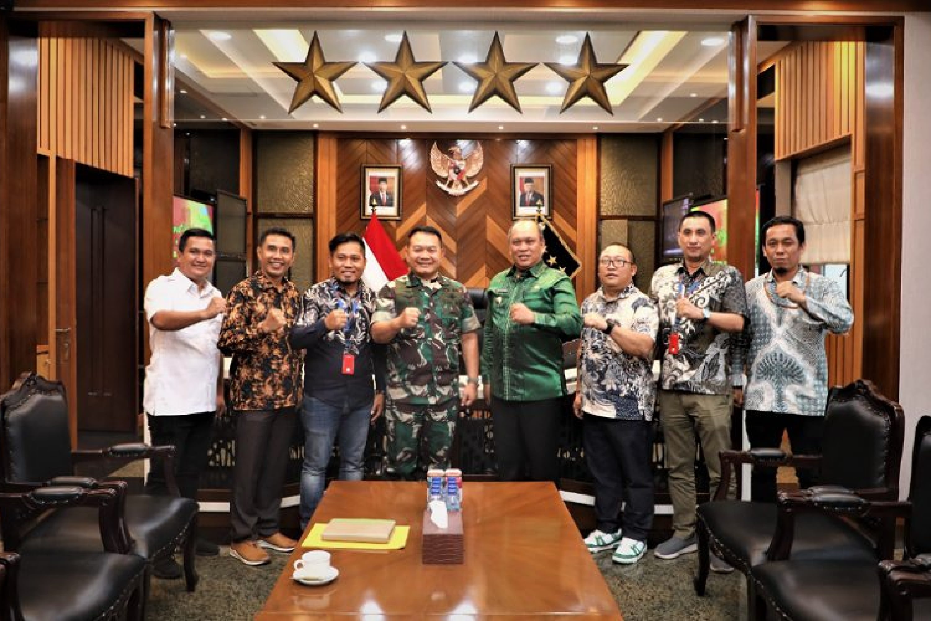 Ruksamin Hadiri Undangan Kasad Di Mabes TNI AD, Guna Membahas Pembangunan Skuadron Di Konut