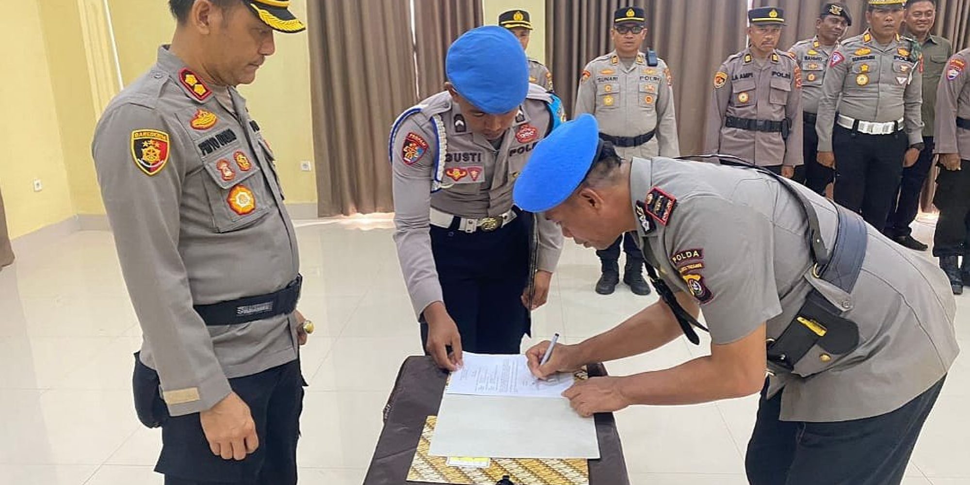 Kapolres Konut AKBP Priyo Utomo, S.H., S.I.K Pimpin Sertijab Kasi Propam Polres Konawe Utara