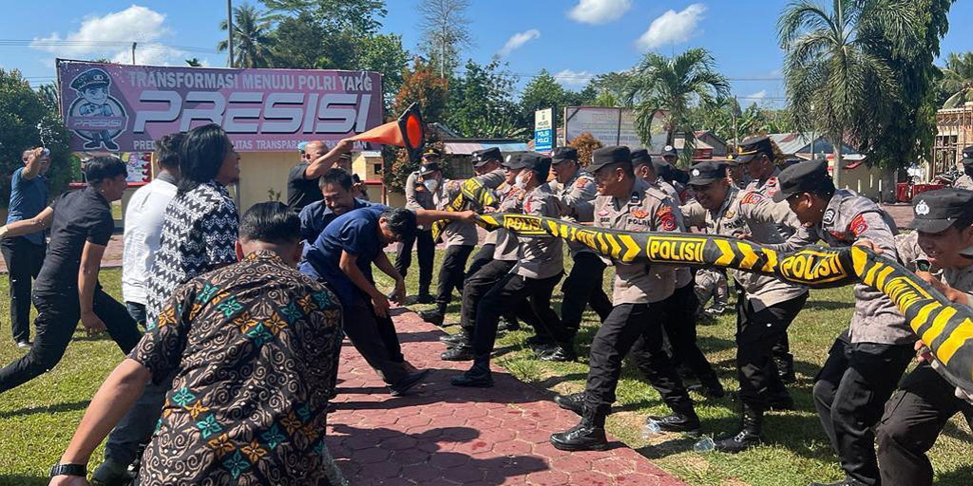 Hadapi Pemilu 2024, Polres Konawe Selatan Gelar latihan Pengendalian Massa