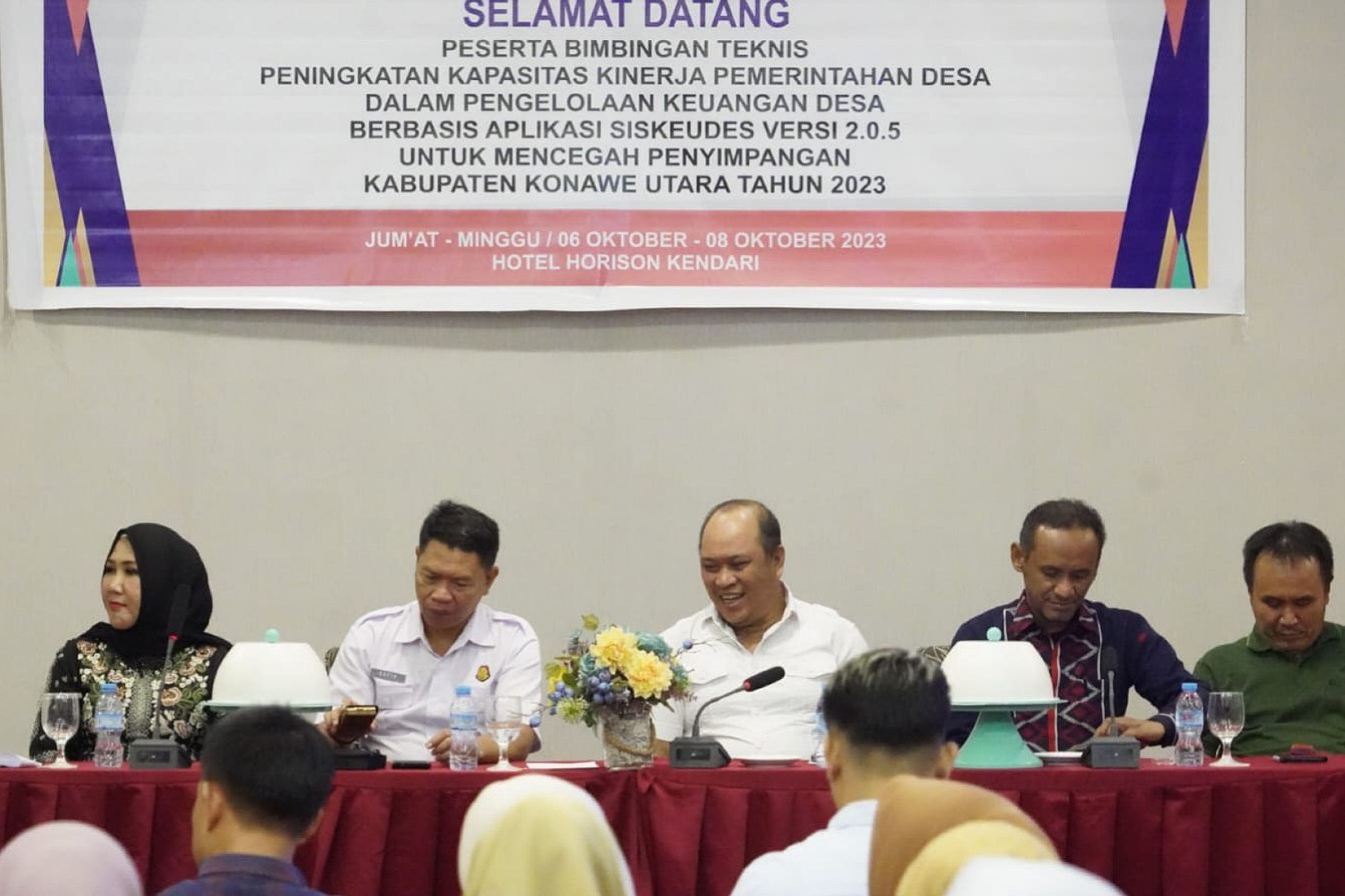 Tingkatkan Kapasitas Kinerja Pemdes Dalam Pengelolaan Keuangan Berbasis Aplikasi, DPMD Konut Bekerja Sama PT. PDM Gelar Bimtek