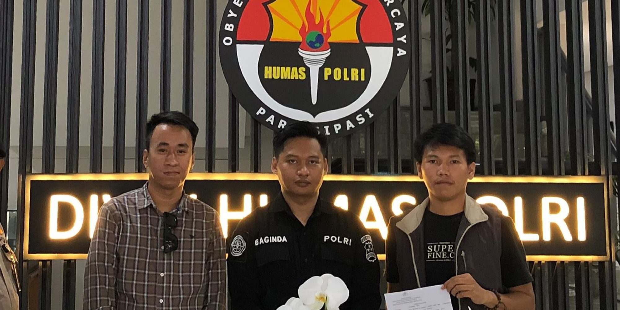 Diduga Fasilitasi Dokumen Terbang, Masa Aksi Minta Mabes Polri dan Kejagung RI Periksa  Direktur Utama PT. KDI