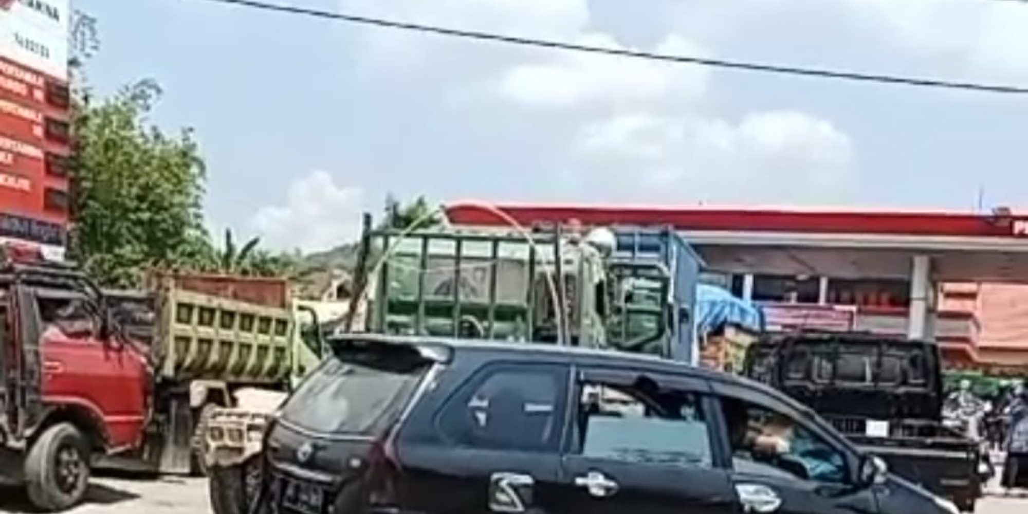 Dugaan Penyalahgunaan Pengisian BBM Jenis Solar Bersubsidi, SPBU Teratai Disoroti