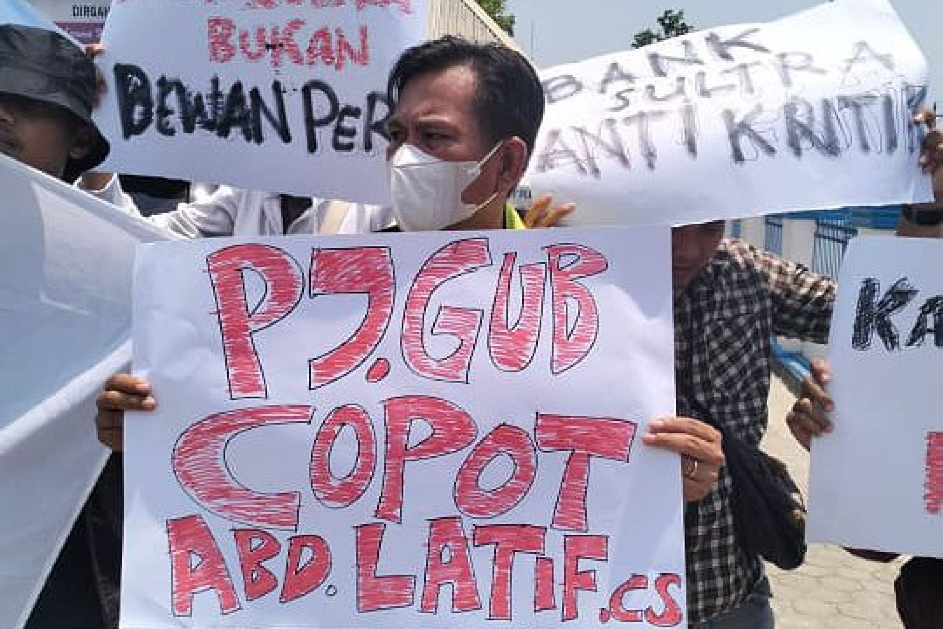 Forbes Jurnalis Kendari Mendesak Pj Gubernur Sultra, Untuk Mencopot Direktur Bank Sultra