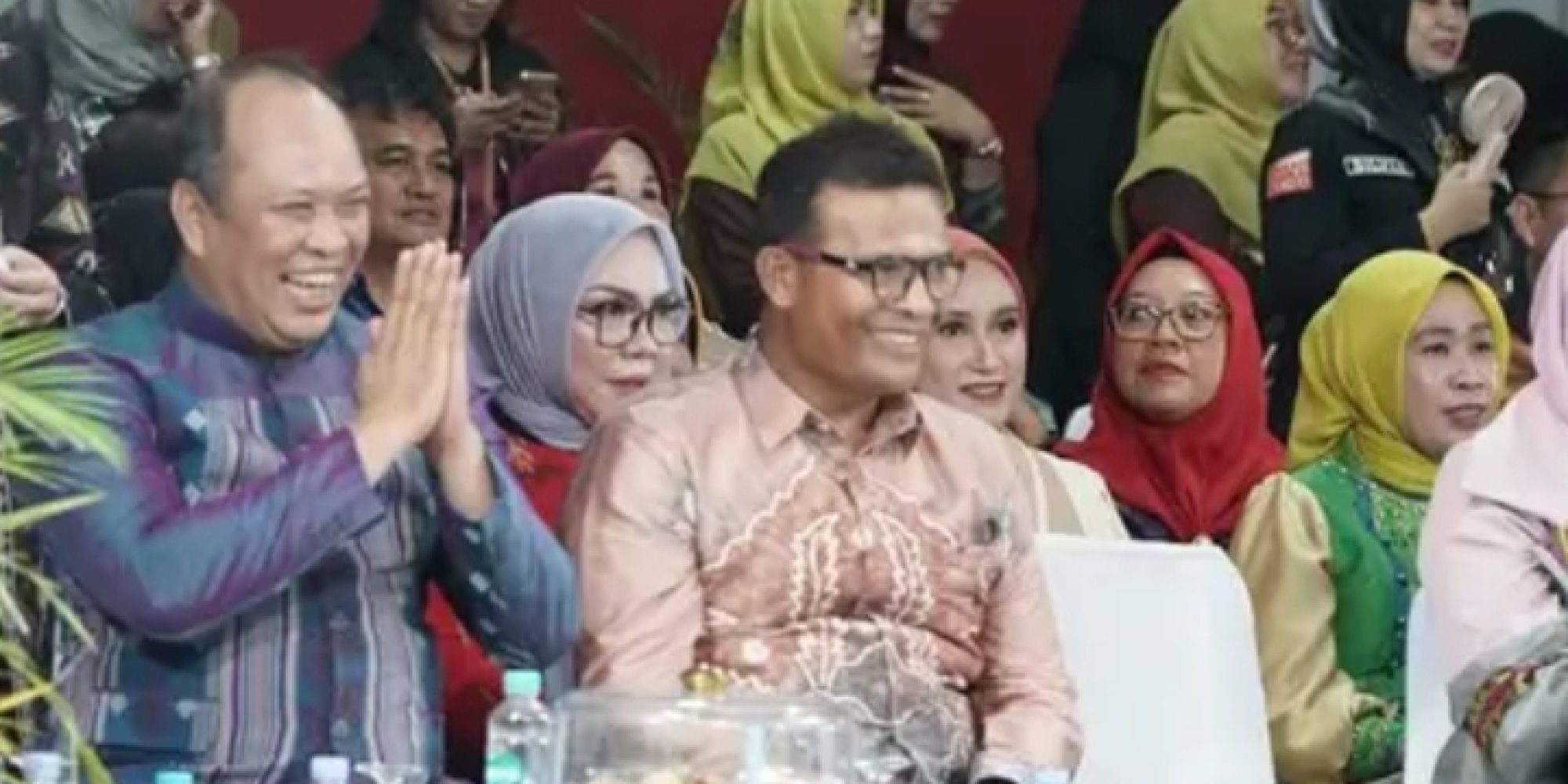 Bupati Konut, Ruksamin Hadiri Penutupan Sultra Tenun Karnaval