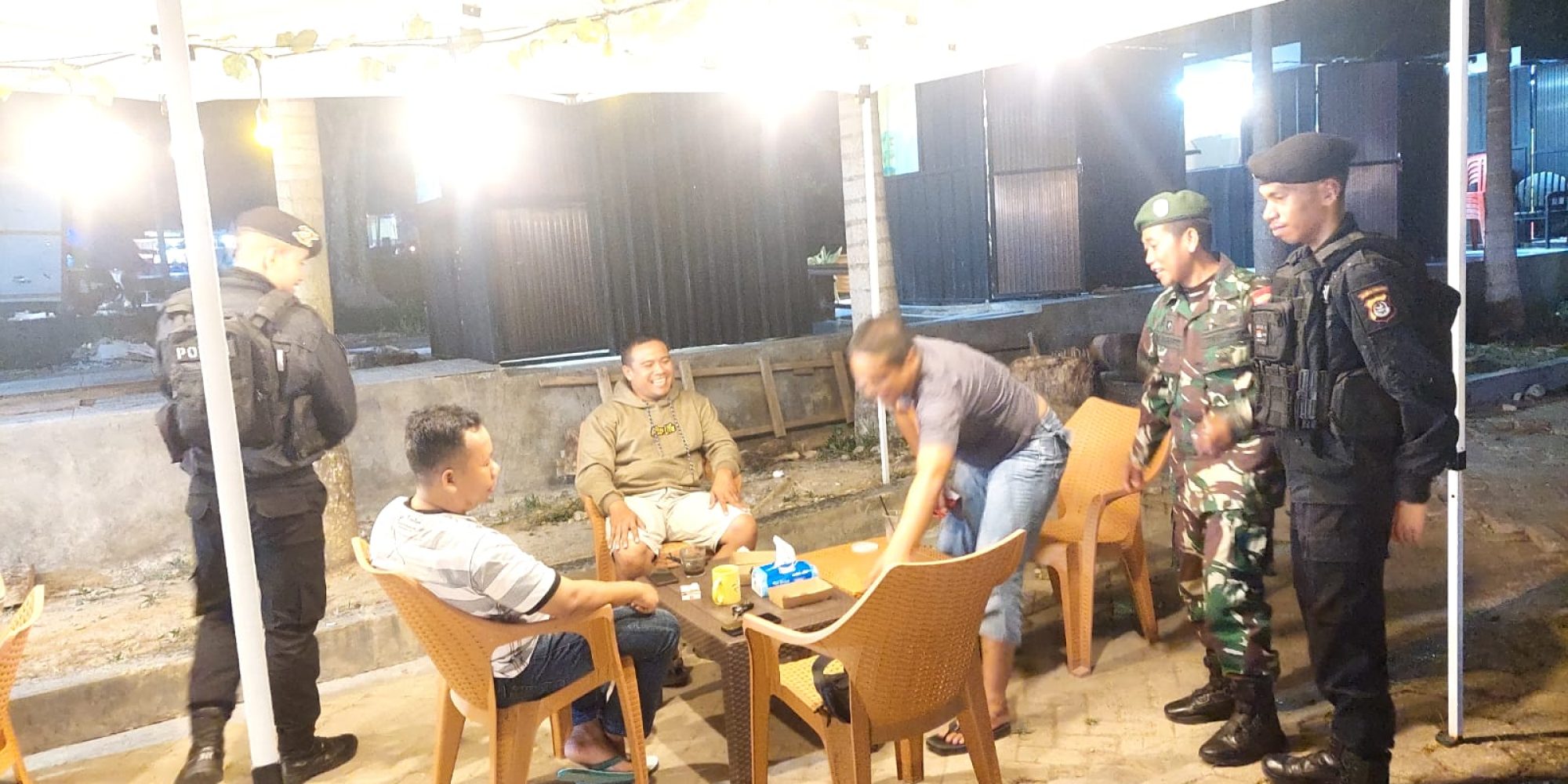 OMB Pemilu 2024, Sat Samapta Polres Konsel Bersama TNI Lakukan Patroli Bersama