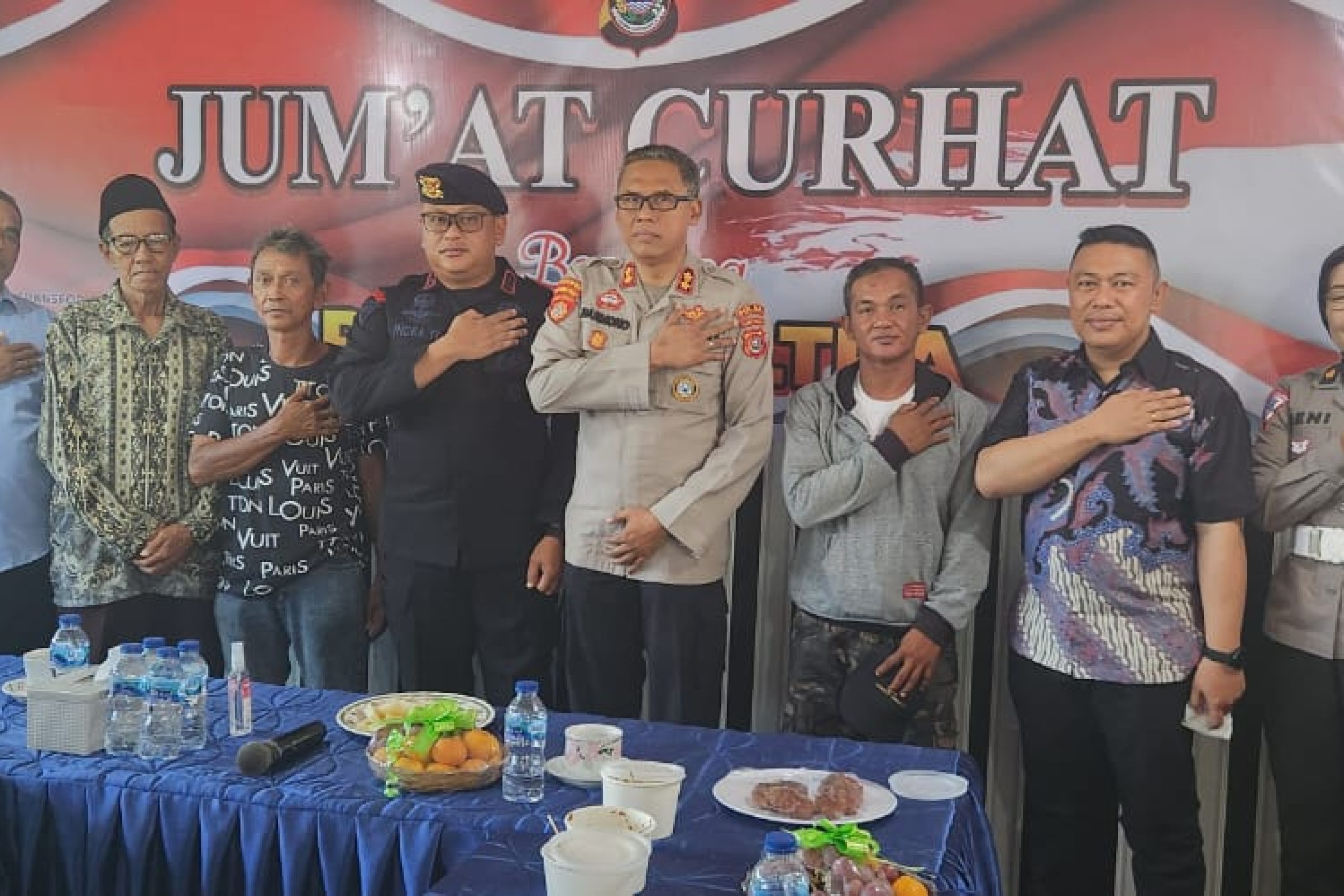 Dengarkan Keluhan Warga, Direktorat Polairud Polda Sulawesi Tenggara Gelar Jumat Curhat Perdana di Awal Tahun