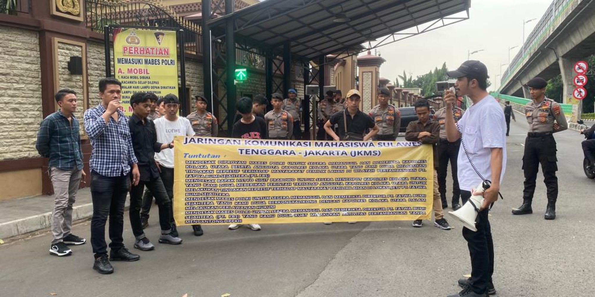 JKMS-Jakarta Bertandang di Mabes Polri Desak Kapolri Copot Kapolres Kolut Atas Tindakan Preman Anggota Polres Kepada Masyarakat