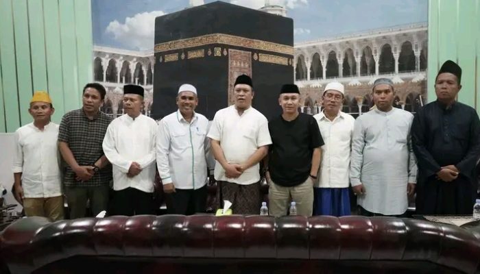 Bupati Konut Awali Safari Ramadhan di Masjid Raya Al Kautsar Kendari