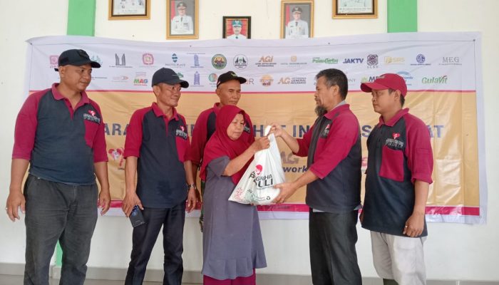 Jelang Idul Fitri, Artha Graha Peduli (AGP) Bersama PT MS Gelar Pasar Murah di Lima Desa Binaan
