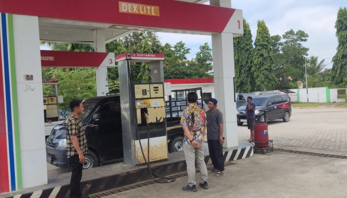 Guna menjamin ketersediaan stok BBM H-3 Idul Fitri 1445 H, Satreskrim Polres Konsel Lakukan Sidak ke Sejumlah SPBU di wilayah konsel