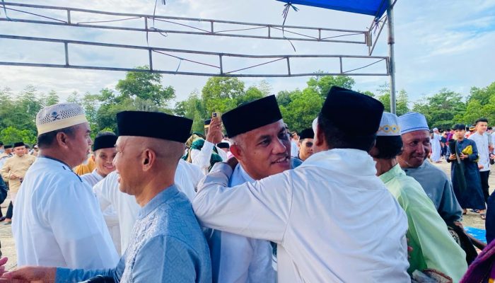 Pimpin Sholat Ied, Wabup Konsel Minta Do,a  Agar Bupati Konsel Yang Sedang Melaksanakan Ibadah Umroh Sehat, Lancar Dan Keselamatan